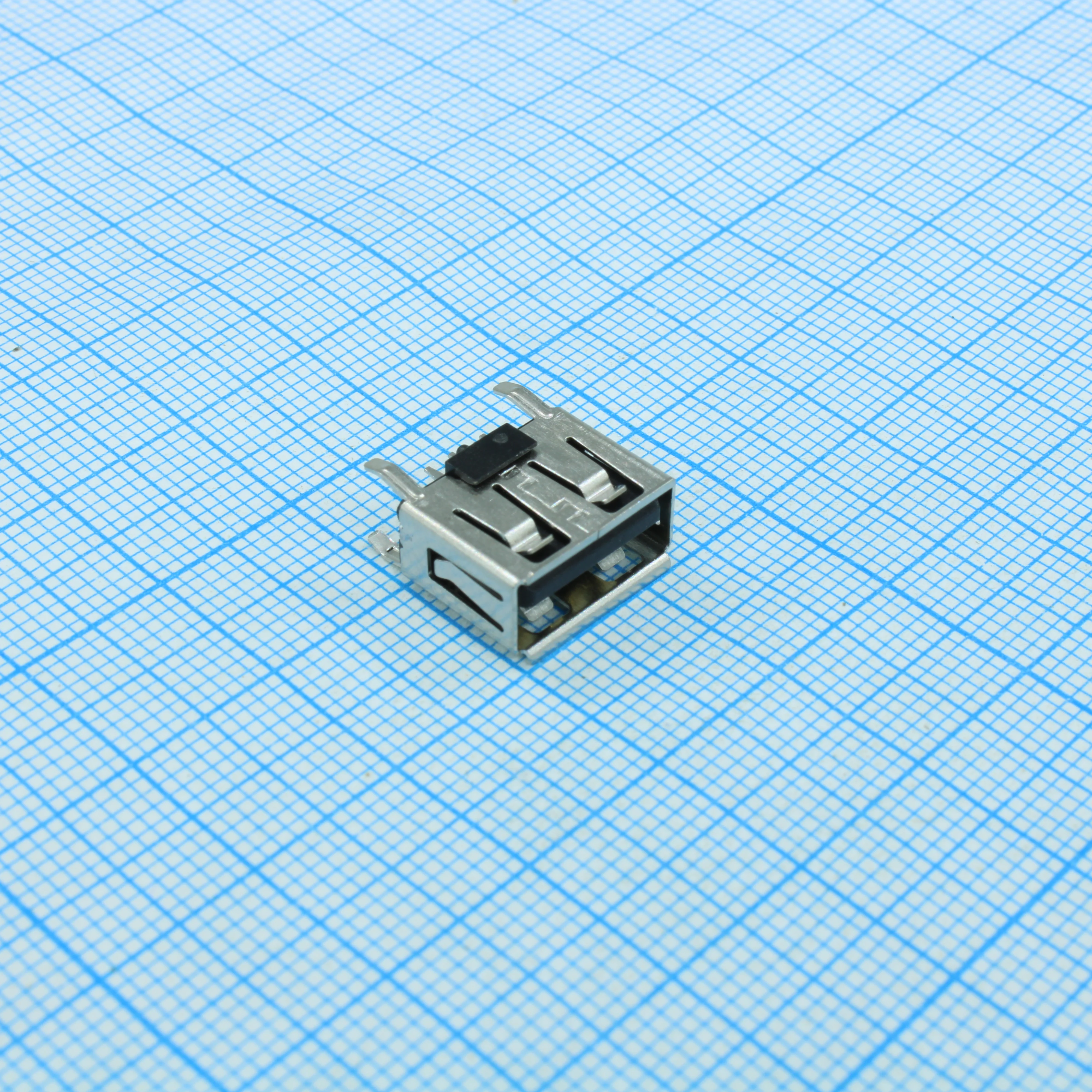 USBA-1JS (SZC) - Разъем USB, тип А, гнездо прямое на плату