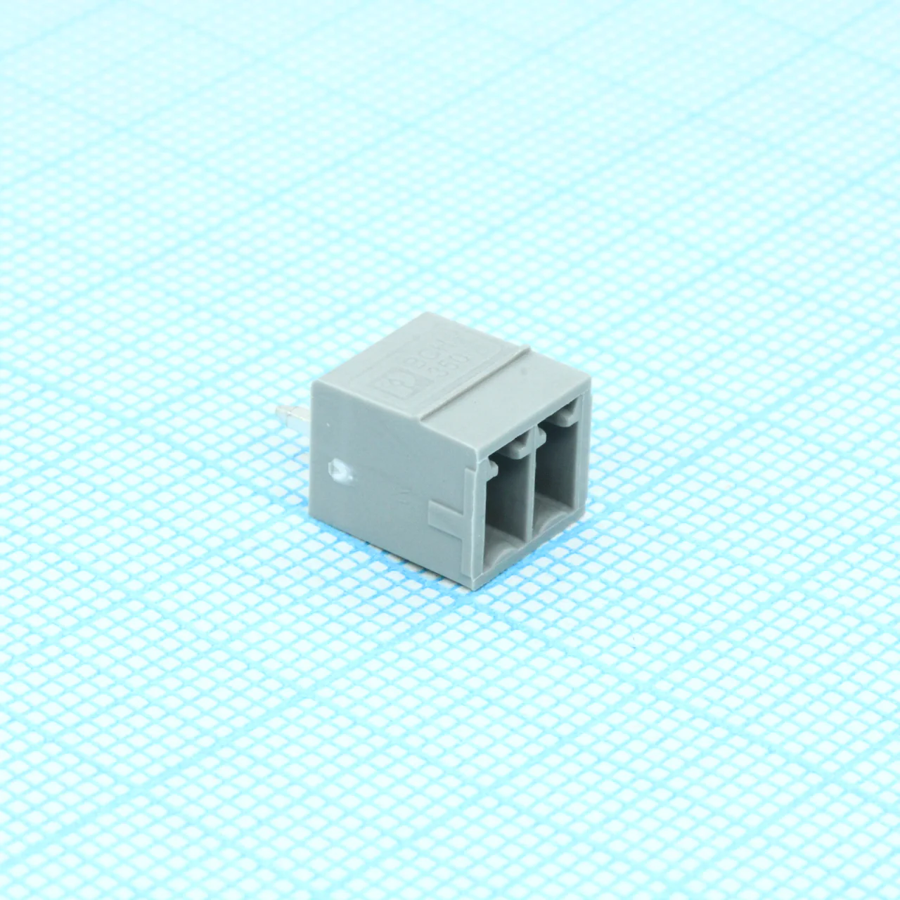 BCH-350V- 2 GY - Корпусная часть для печатных плат, номинальный ток: 8 A, расчетное напряжение (III/2): 160 В, номинальное сечение: 1,5 мм?, полюсов: 2, размер шага: 3,5 мм, цвет: сигнальный серый