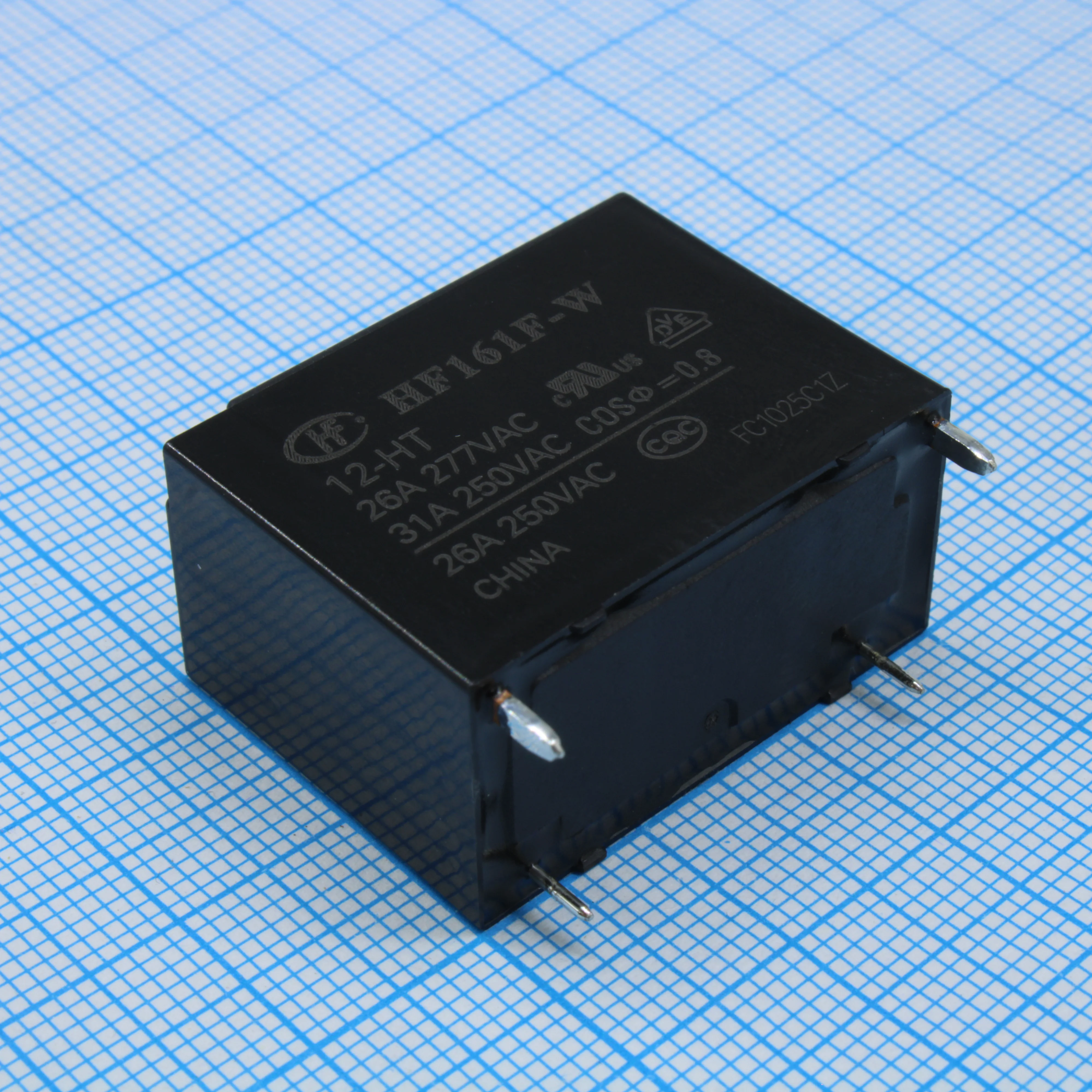 HF161F-W/12-HT - Реле силовое, 26А один контакт на замыкание катушка 12В
