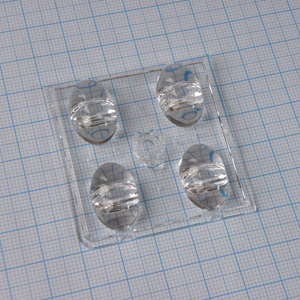 C15135_STRADA-2X2-T1 - Групповая квадратная линза 50х50мм для 4 LED размером до 5050