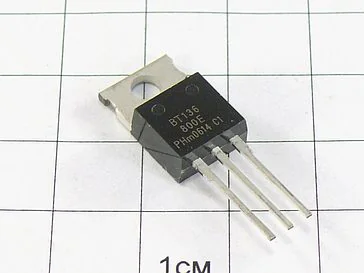 Тиристор BT136-800E