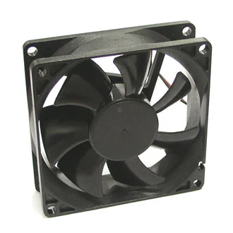 RQD 8025MS 12VDC - Вентилятор 12В 80x80х25мм, 3000 об/мин., 63м3/час, 29дБ, подшипник скольжения, тип вывода - провод