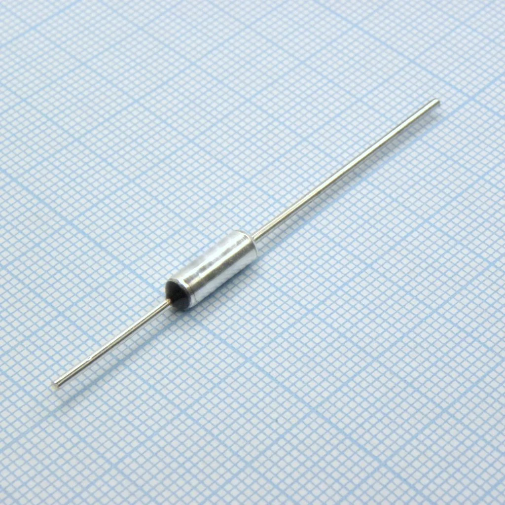 ZH103-105°(15A) - Термопредохранитель аксиальный 105°(15A)