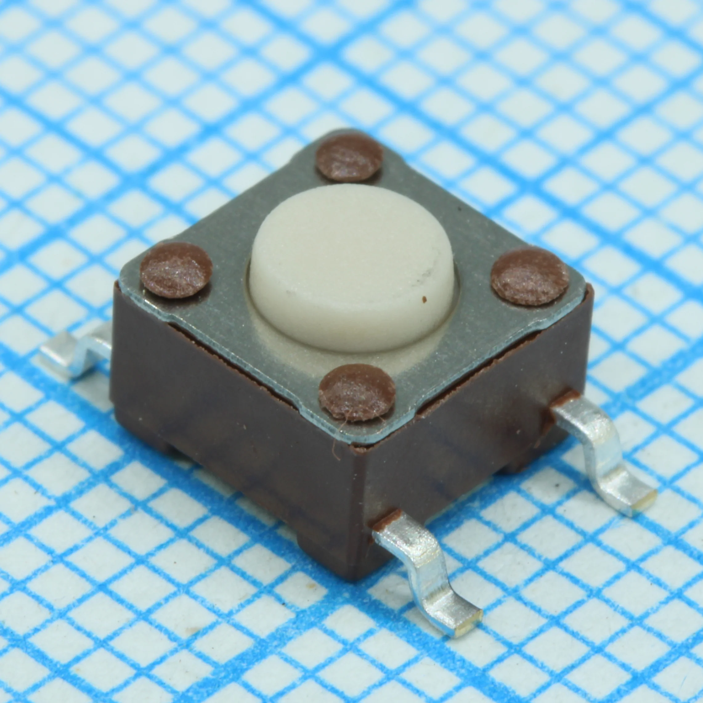 2-1437565-8 - Кнопка тактильная миниатюрная 0.05A 12VDC