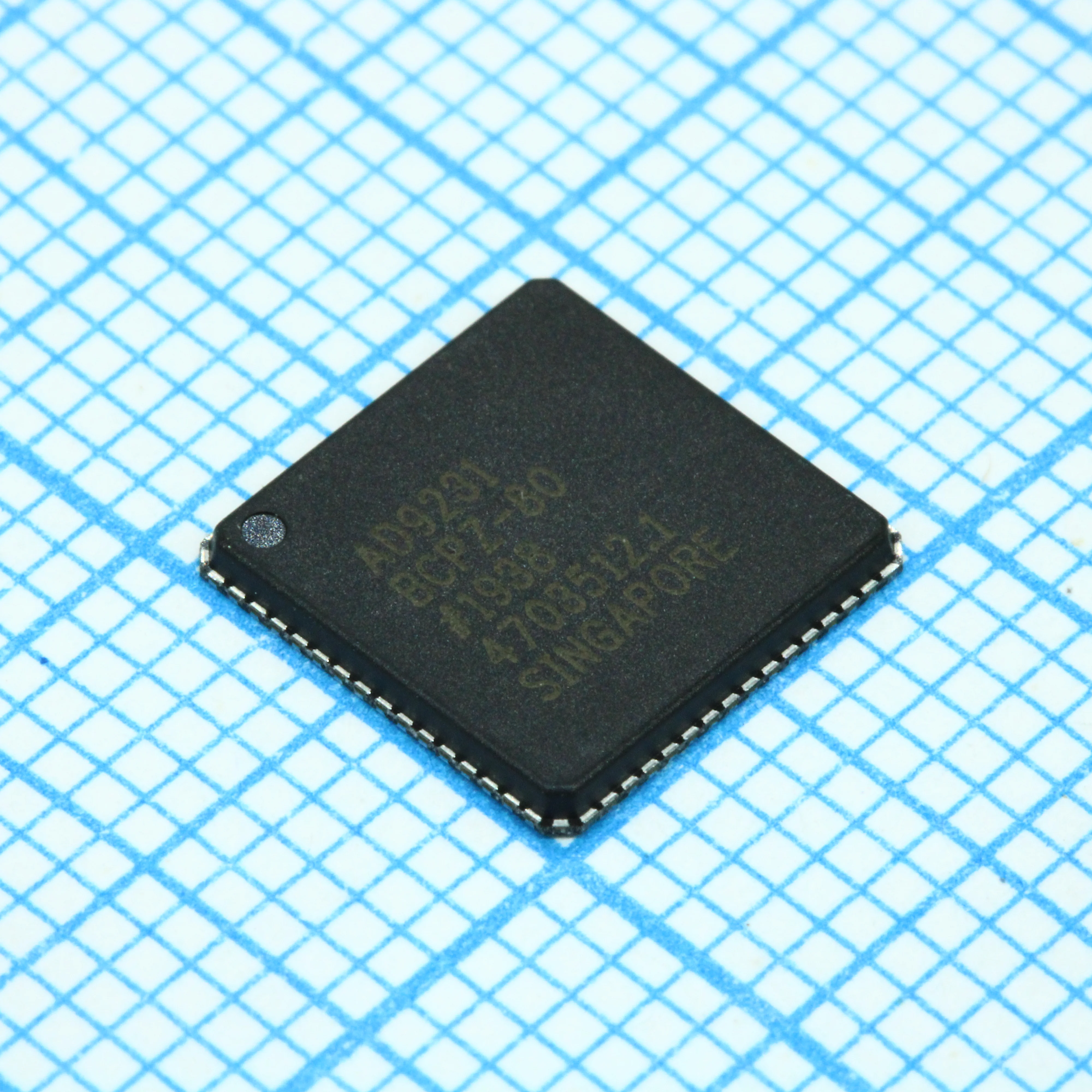 AD9231BCPZRL7-80 - 12-разрядный АЦП, быстродействие 80 MSPS 64LFCSP