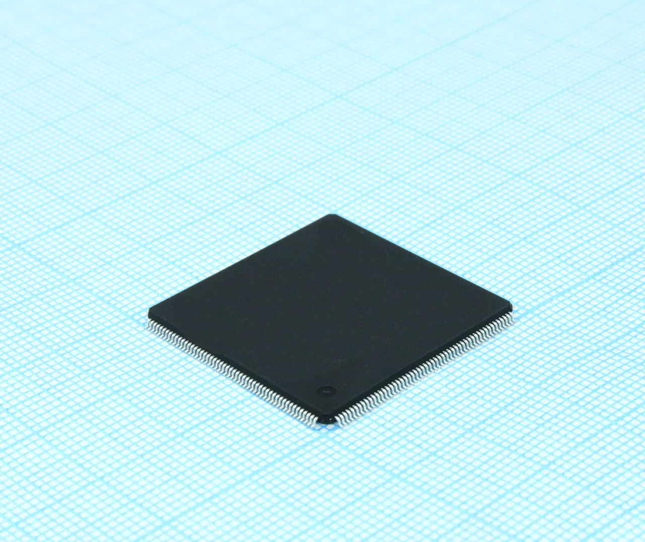 LPC1788FBD208,551 - Микроконтроллер NXP 32-бит LPC1700 ядро ARM Cortex M3 RISC 512кБ Флэш-память 3.3В автомобильного применения