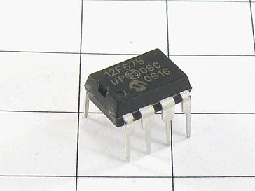 Микросхема PIC12F675-I/P