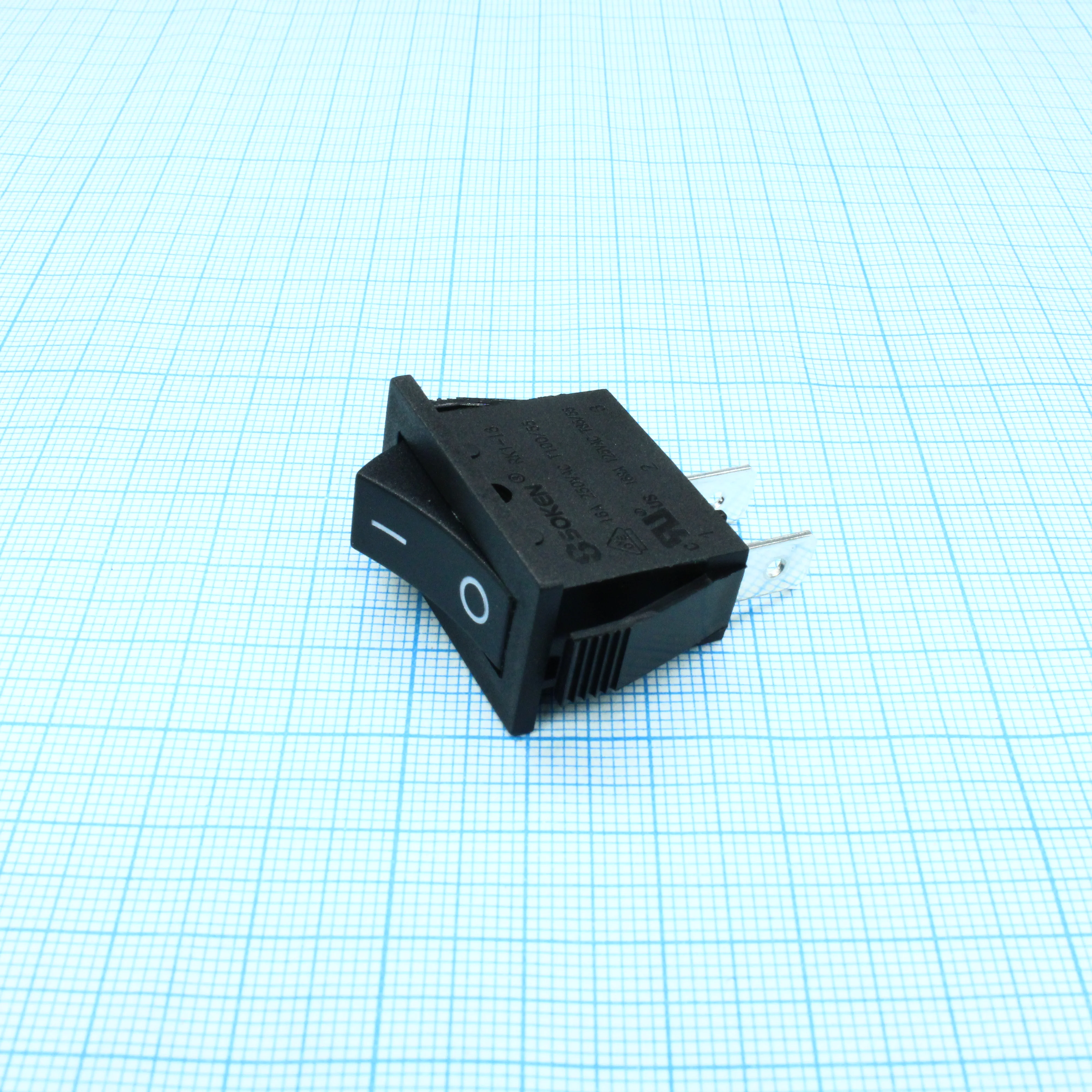 RK1-16 1X1 B/B"0-" - Выключатель клавишный ON-OFF без подсветки цвет корпуса (черный) цвет кнопки (черный)