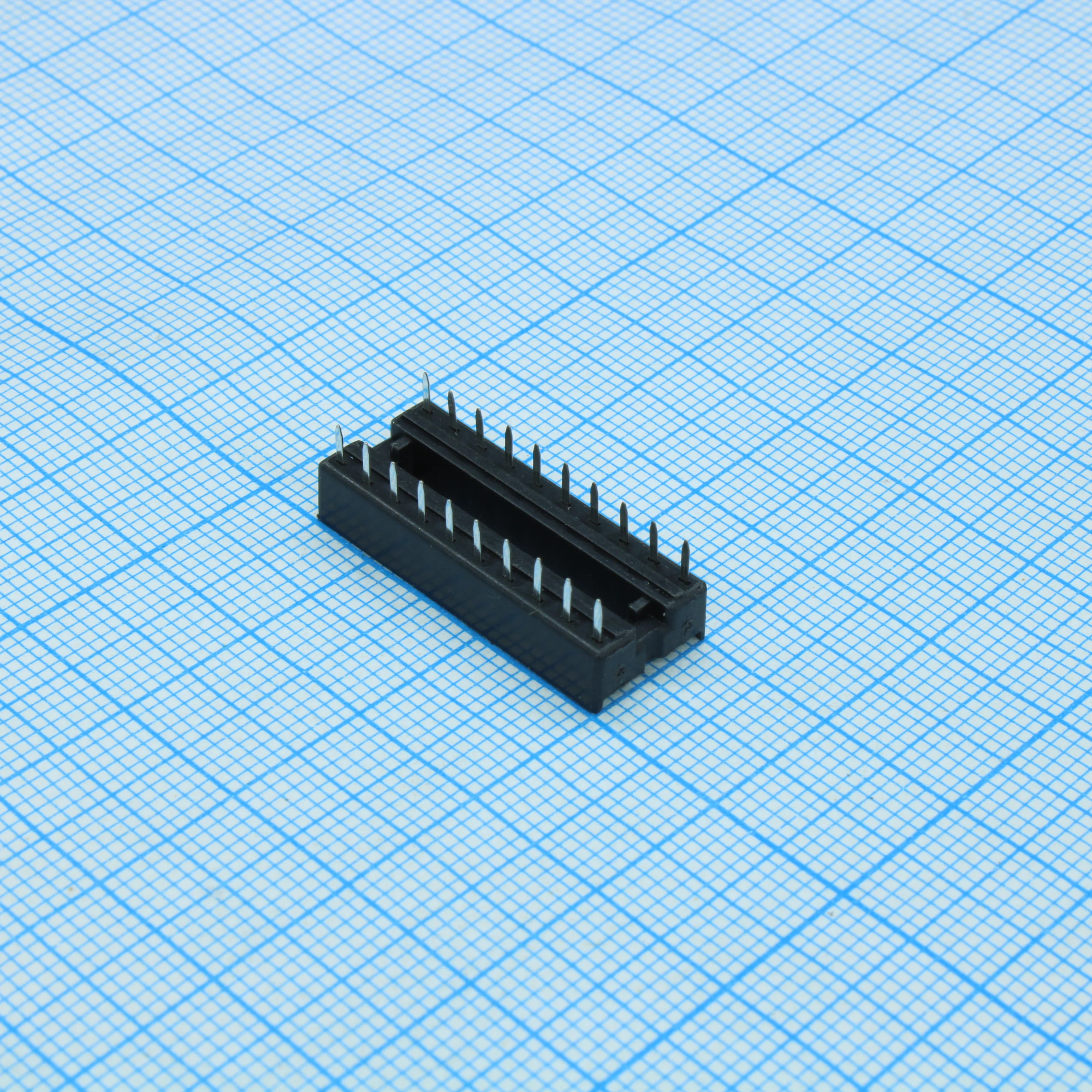 DS1009-20AT1NX-2A2 - DIP-панель под микросхему 20pin, шаг 2.54мм, ширина 7.62мм