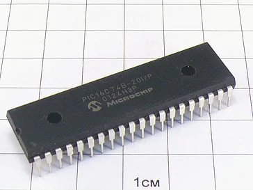 Микросхема PIC16C74B-20I/P