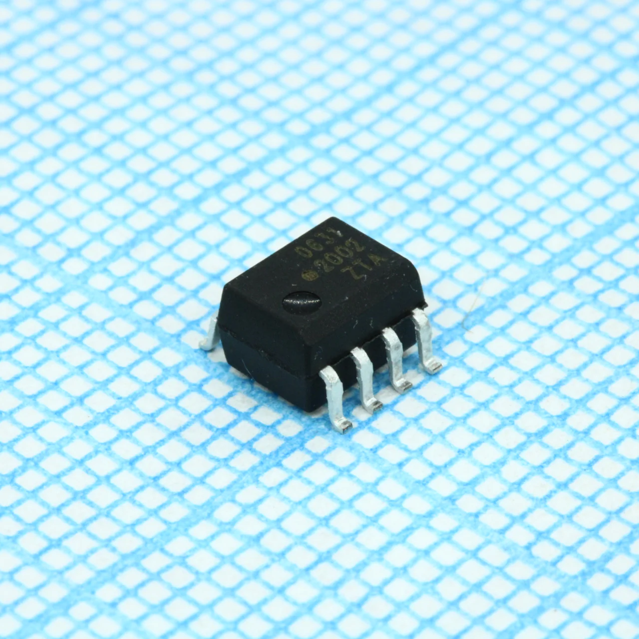 HCPL-0631-000E - Быстродействующая оптопара, 10Мбод, x2 10мА -40…+85