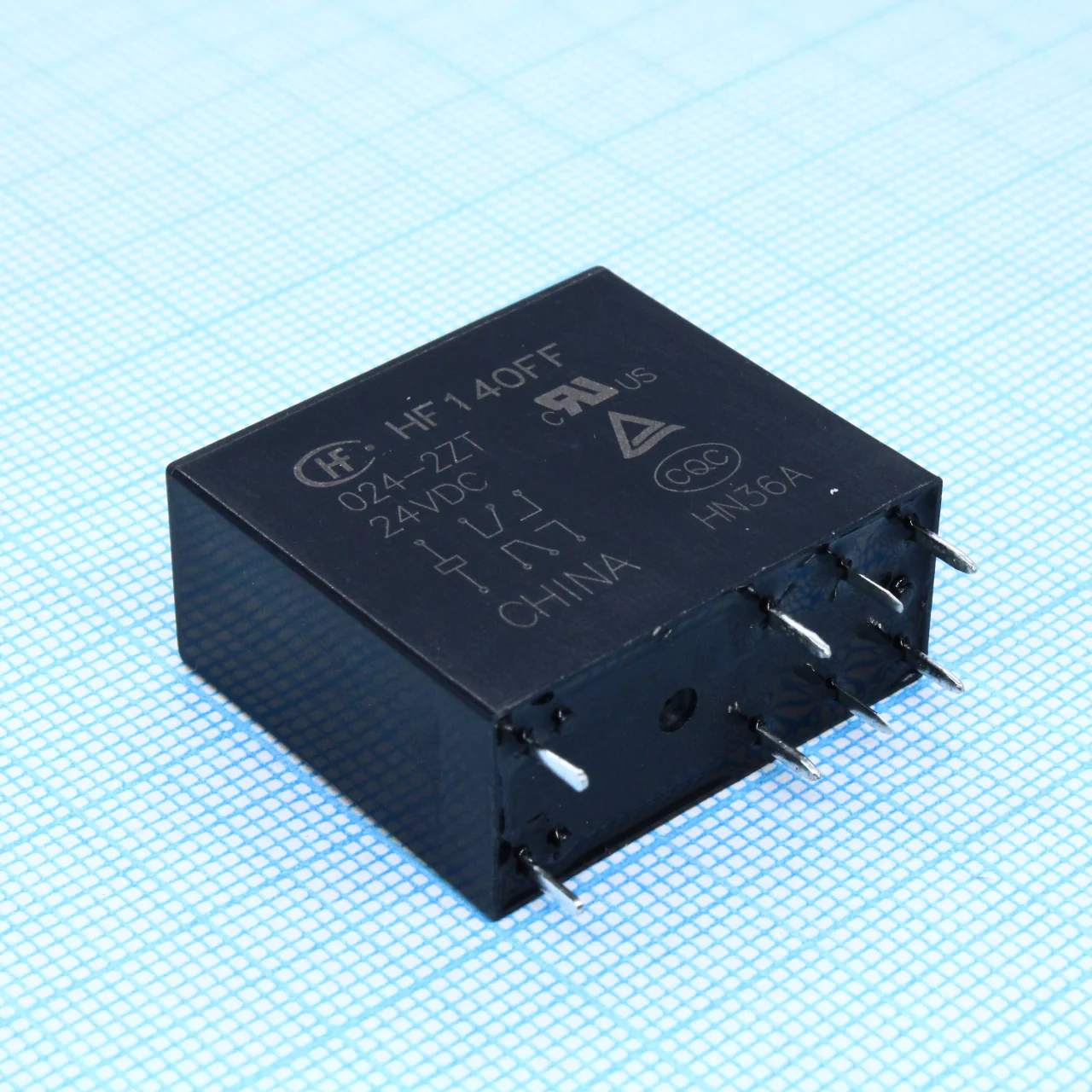 HF140FF/024-2ZT - Реле силовое, 10 A, 24 В,  DPDT