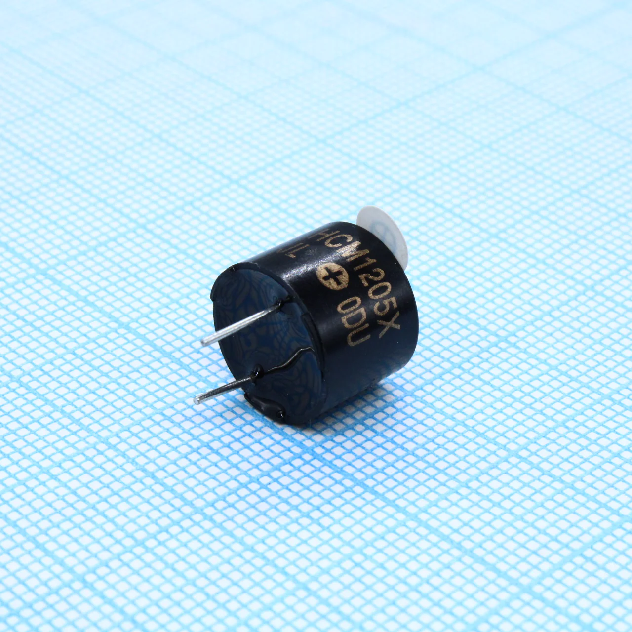 HCM1205X - Генератор звука электромагнитный со встроенной схемой +5В, 60 мА, 85 дБ, 2.4 кГц, диаметр 12х9 мм