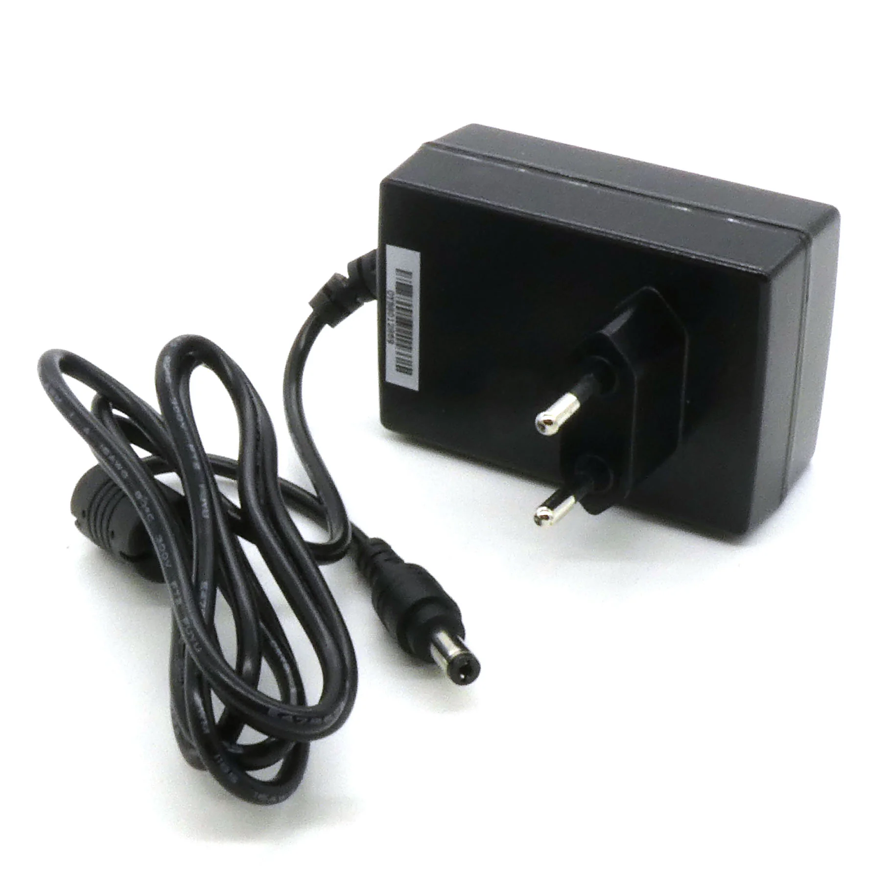 GS18E05-P1J - AC-DC, 15Вт, вход 90…264В AC, 47...63 Гц/135…370В DC,  выход 5В/3A, изоляция 4242В AC, настенный 79x54x33мм, 0…+50°С, двухполюсная евровилка, выходной разъем 11мм, диам. 5.5х2.1мм