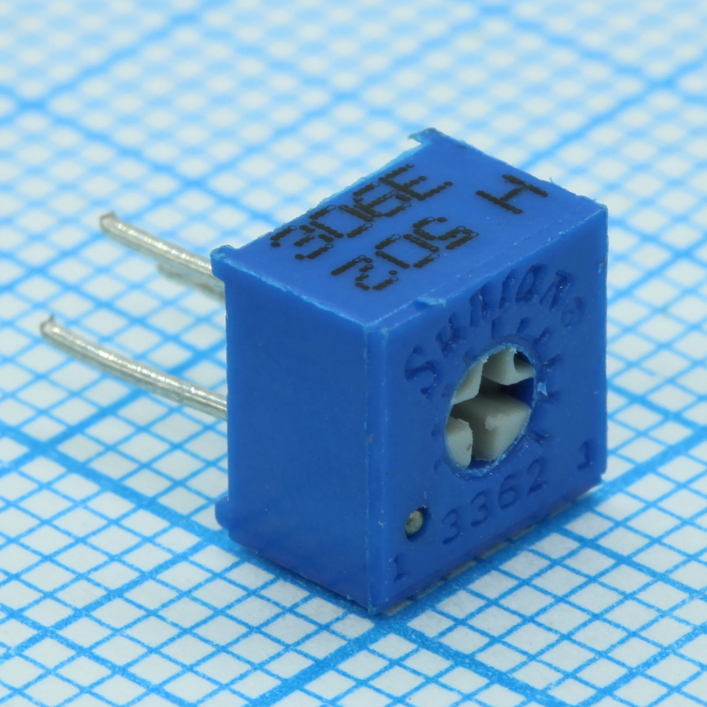 TSR-3362H-103R - Потенциометр однооборотный керметный 10кОм 0.5Вт PC PIN