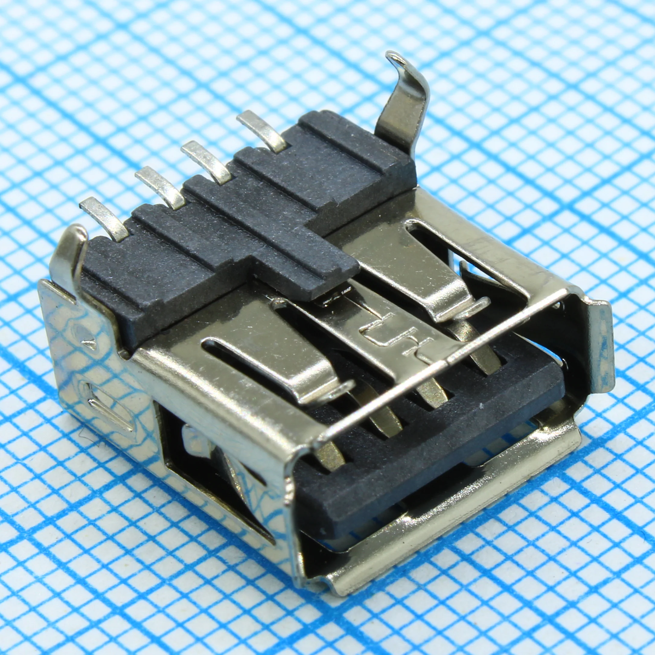 L-KLS1-181C-B - Разъем USB тип А (розетка) на плату монтаж в отверстие