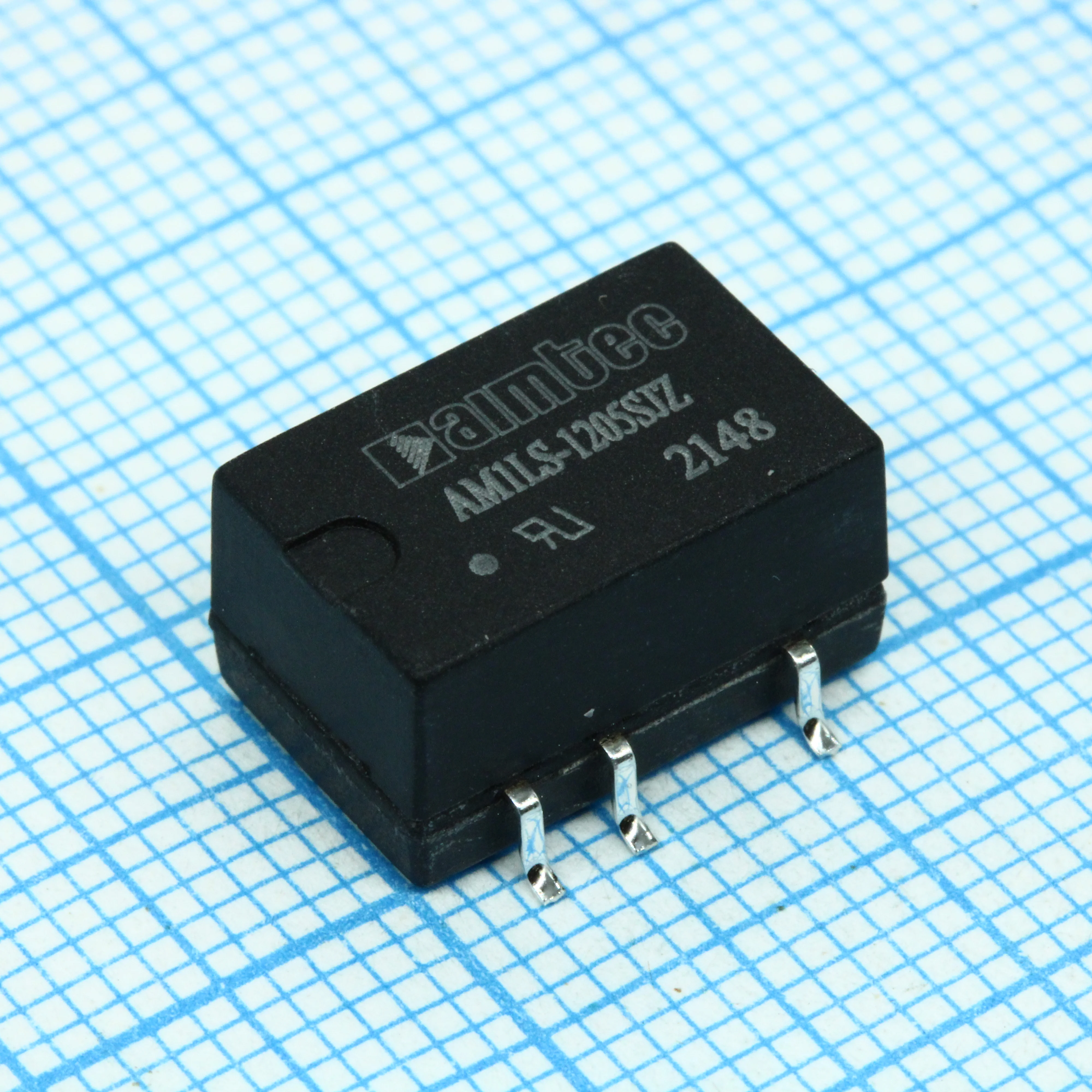 AM1LS-1205SJZ - DC/DC, 1Вт, вход 10.8…13.2В, выход 5В/0.02…0.2А, изоляция 1500В DC, КПД 82%, максимальная емкостная нагрузка не более 2400мкФ, для поверхностного монтажа, 13.2x11.4x7.25мм, -40…105°C, пластик