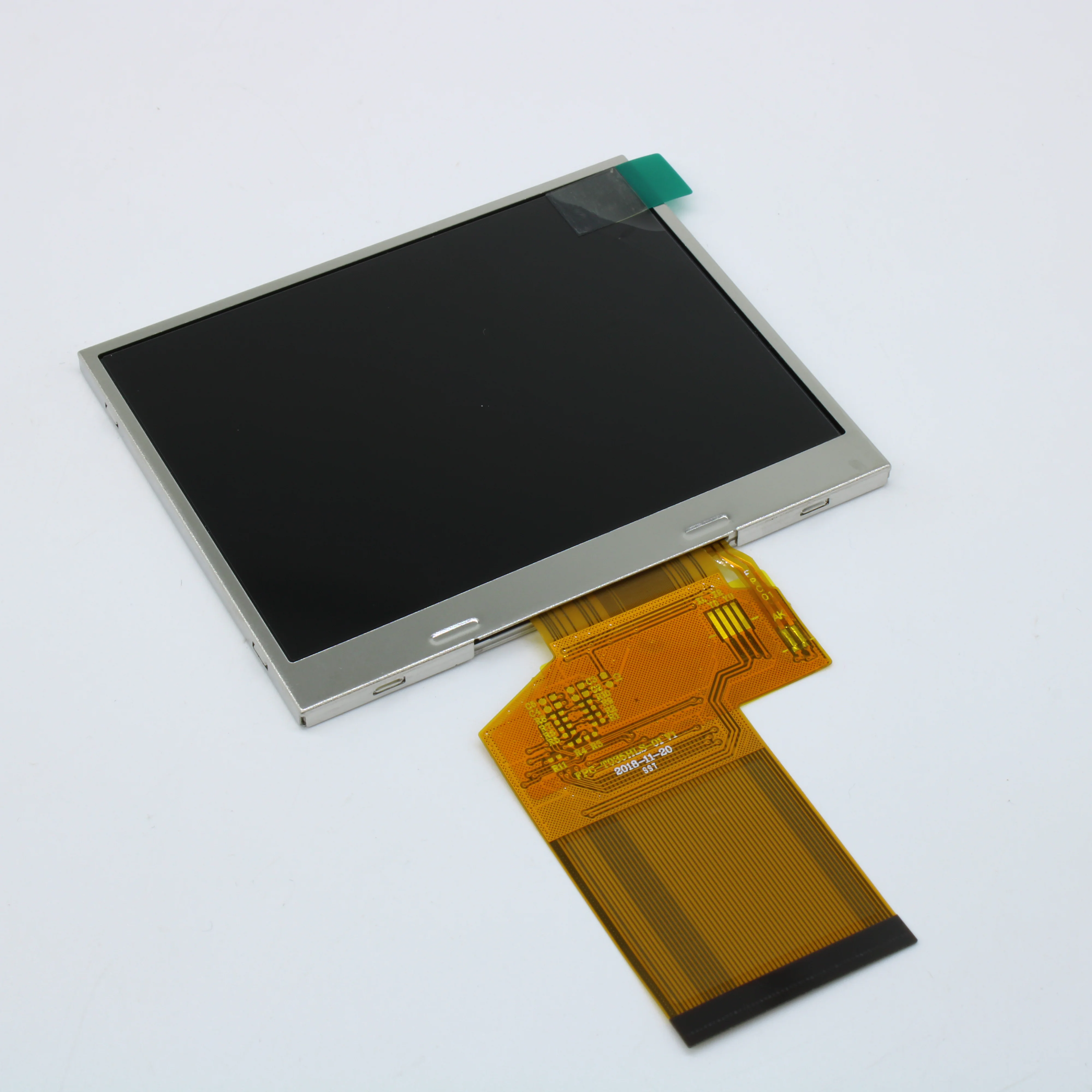 ZW-T035HLS-01 - TFT 3.5", Разрешение: 320x240, Тип: IPS, Яркость: 300 кд/м2, Контроллер: ST7272A, 54 пин., 	Интерфейс: 24BIT RGB,  Размер модуля, мм: 76.80*63.90*3.05,  Рабочая температура, С: -20~+70