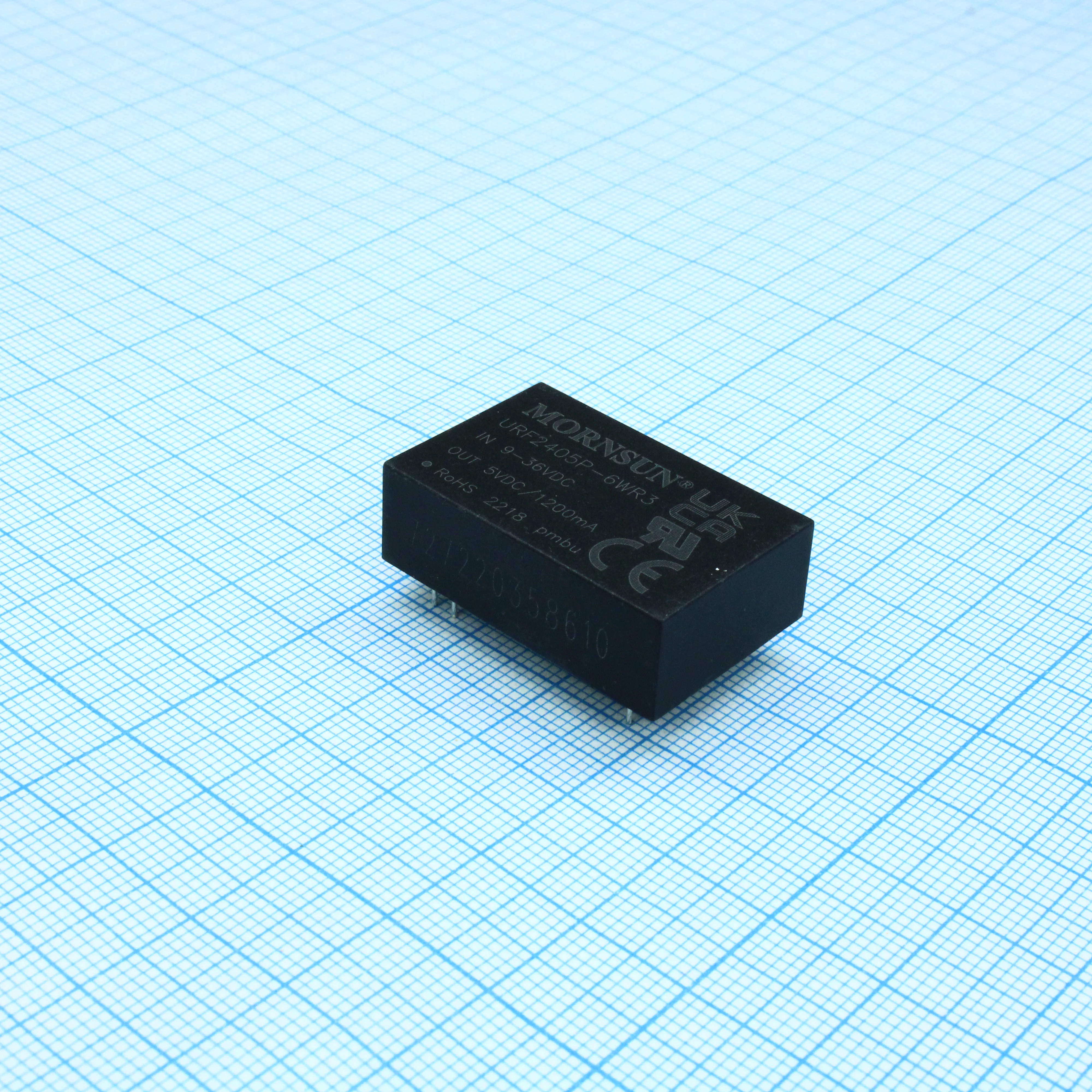 URF2405P-6WR3 - Преобразователь DC/DC мощность, Вт: 6 вход 24(9-36)В выход 5В изоляция: 3000В, 31.6*20.3*10.2мм