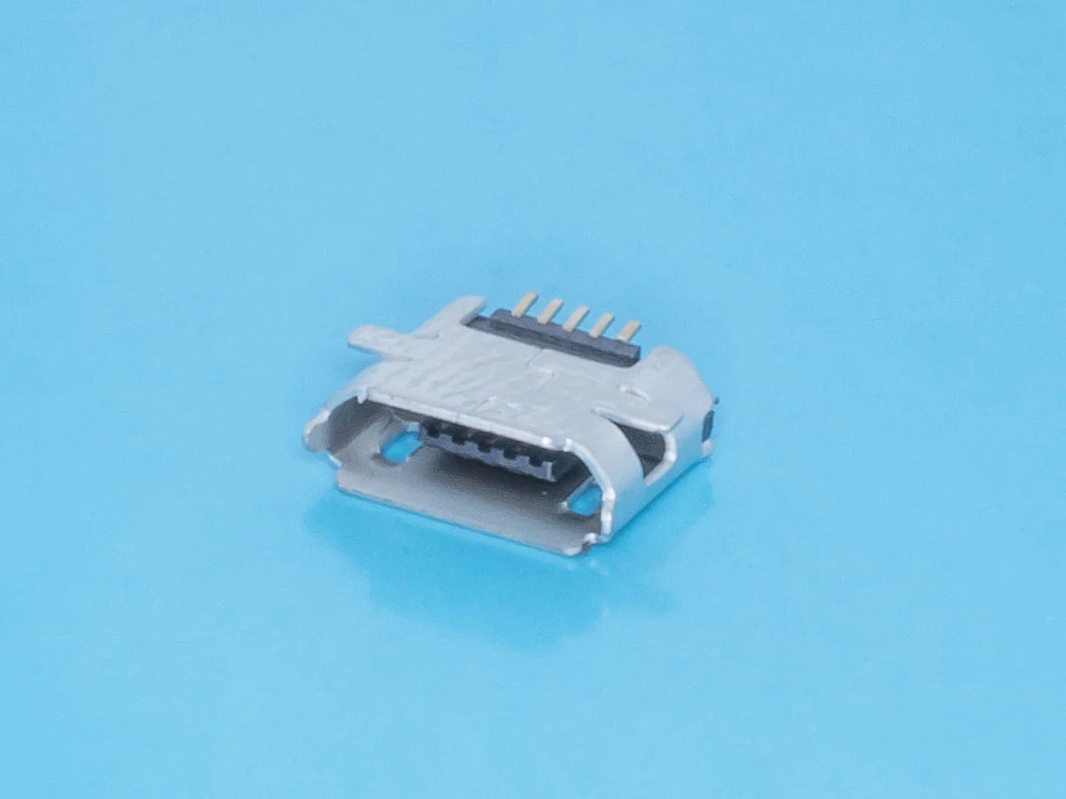 USB/MC-1J - Разъем micro USB, гнездо на плату, поверхностный монтаж, 5 контактов