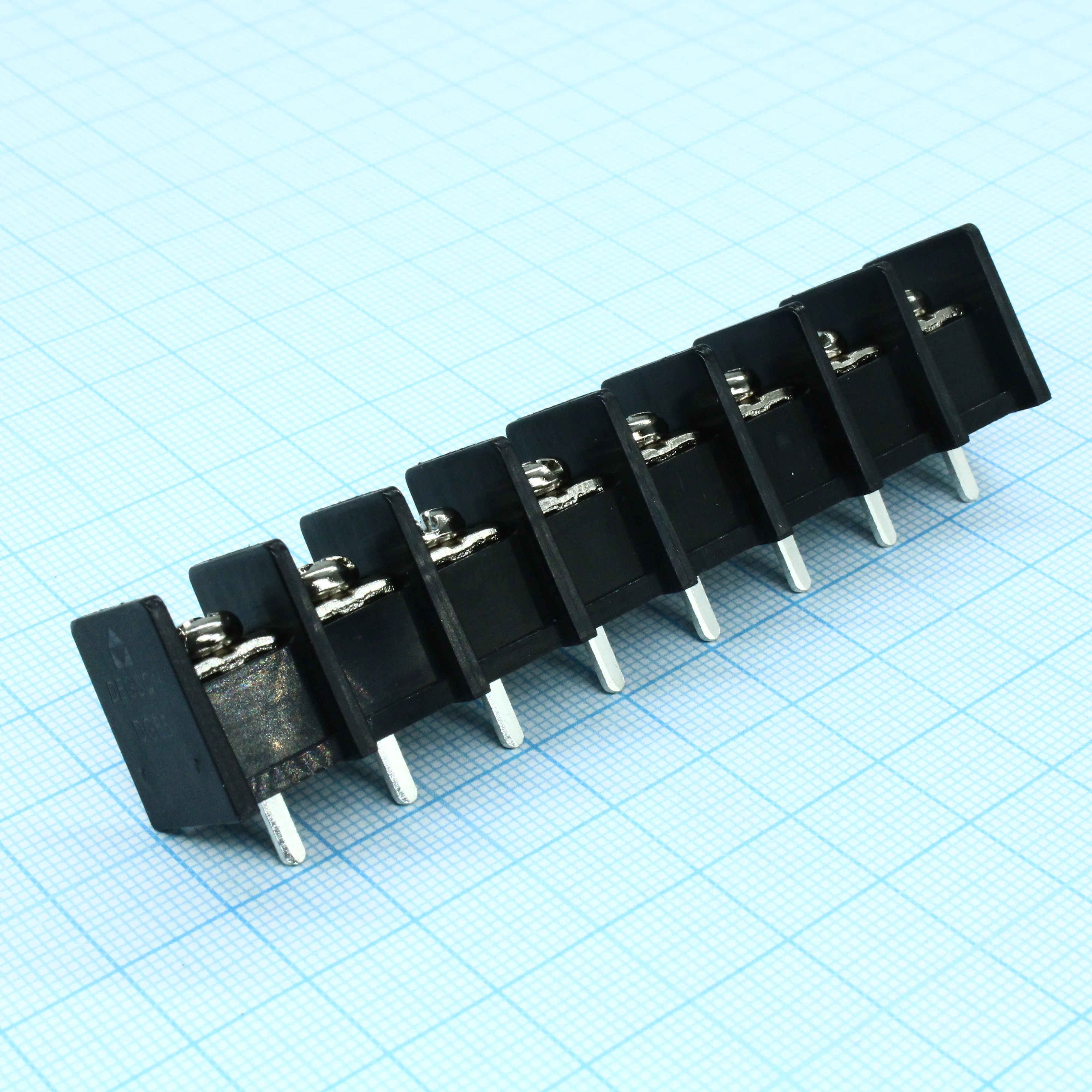 DG65C-B-08P-13-00A(H) - Барьерный клеммный блок 8 контактов. Серия DG65C-B