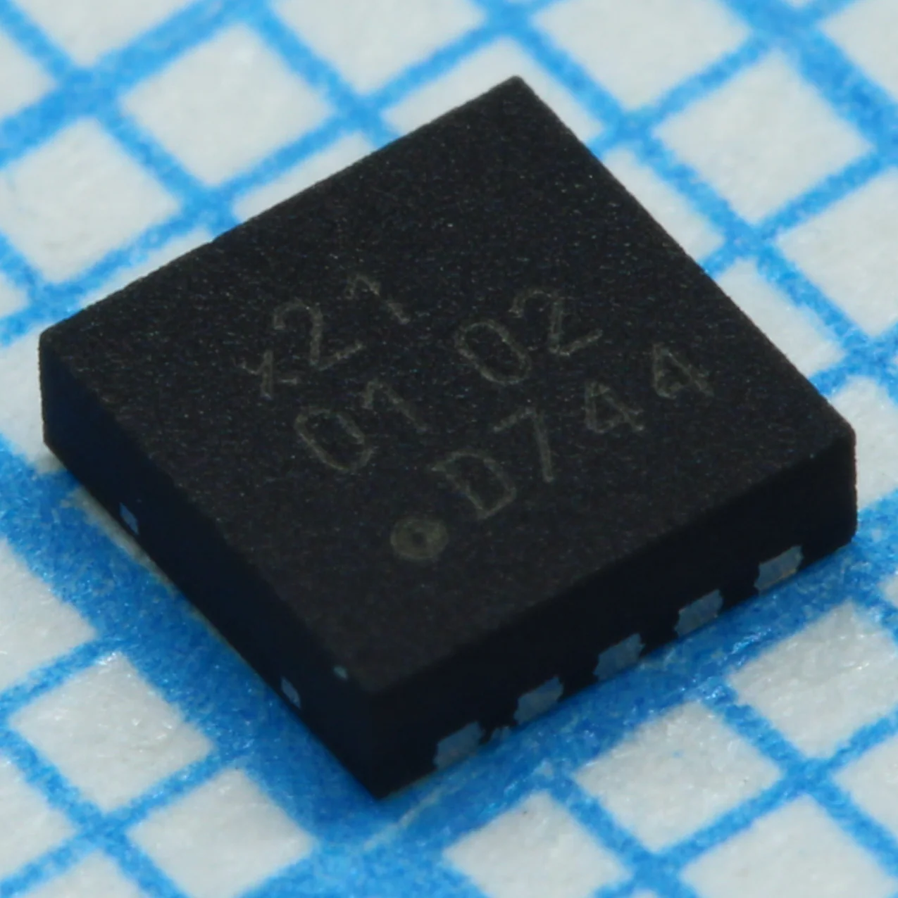 NX3DV221TKX - Аналоговый ключ одиночный SPDT (один полюс -два направления) 10-Pin HVSON EP лента на катушке