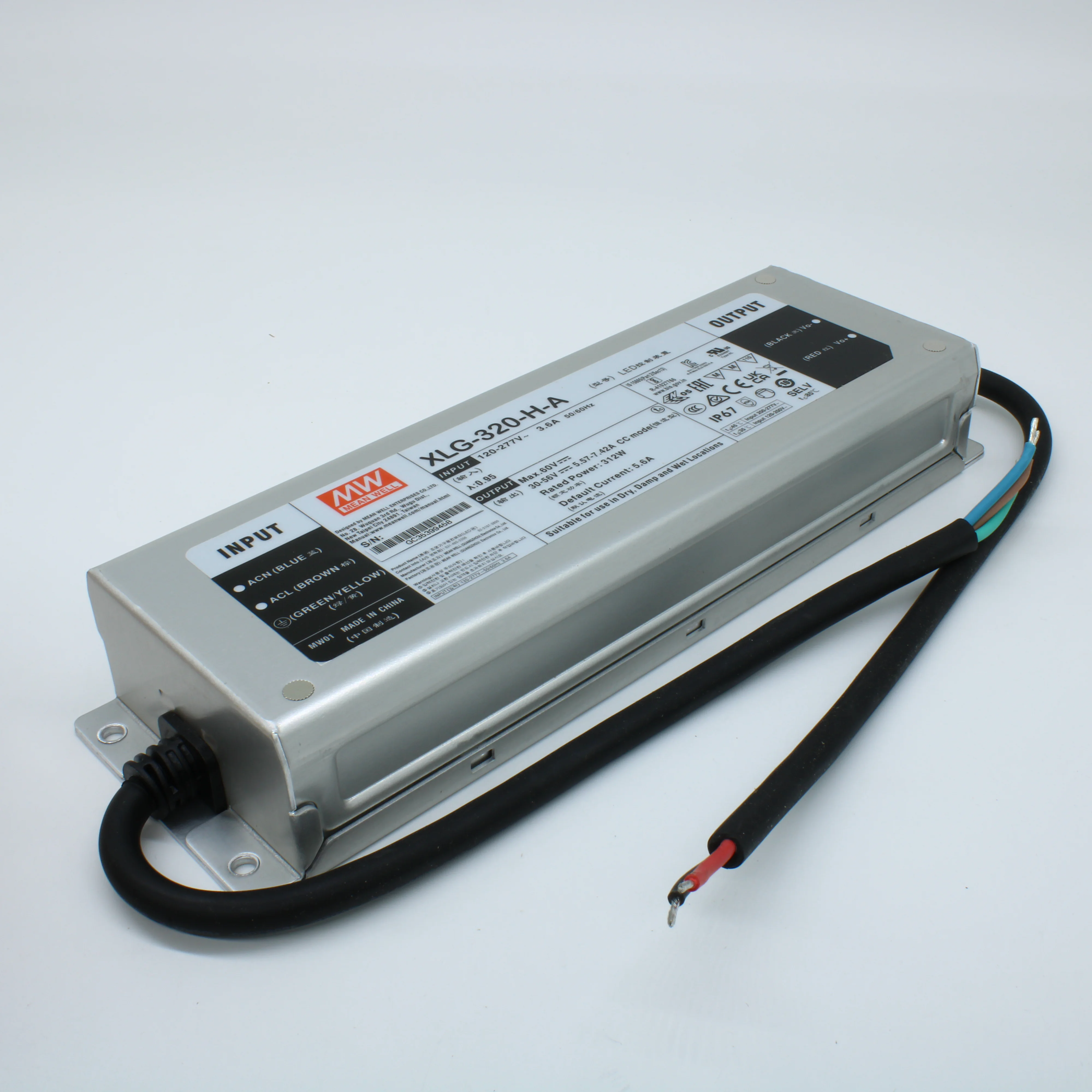 XLG-320-H-A - AC-DC, 312Вт, стабилизатор тока, IP67, вход 100…305В AC, 47…63Гц, ККМ, выход 5600(2800…7420)мА/30…56В, изоляция 3750В AC, в кожухе 246х77х39.5мм, -40…+85°С (корпус), встр. потенциометр