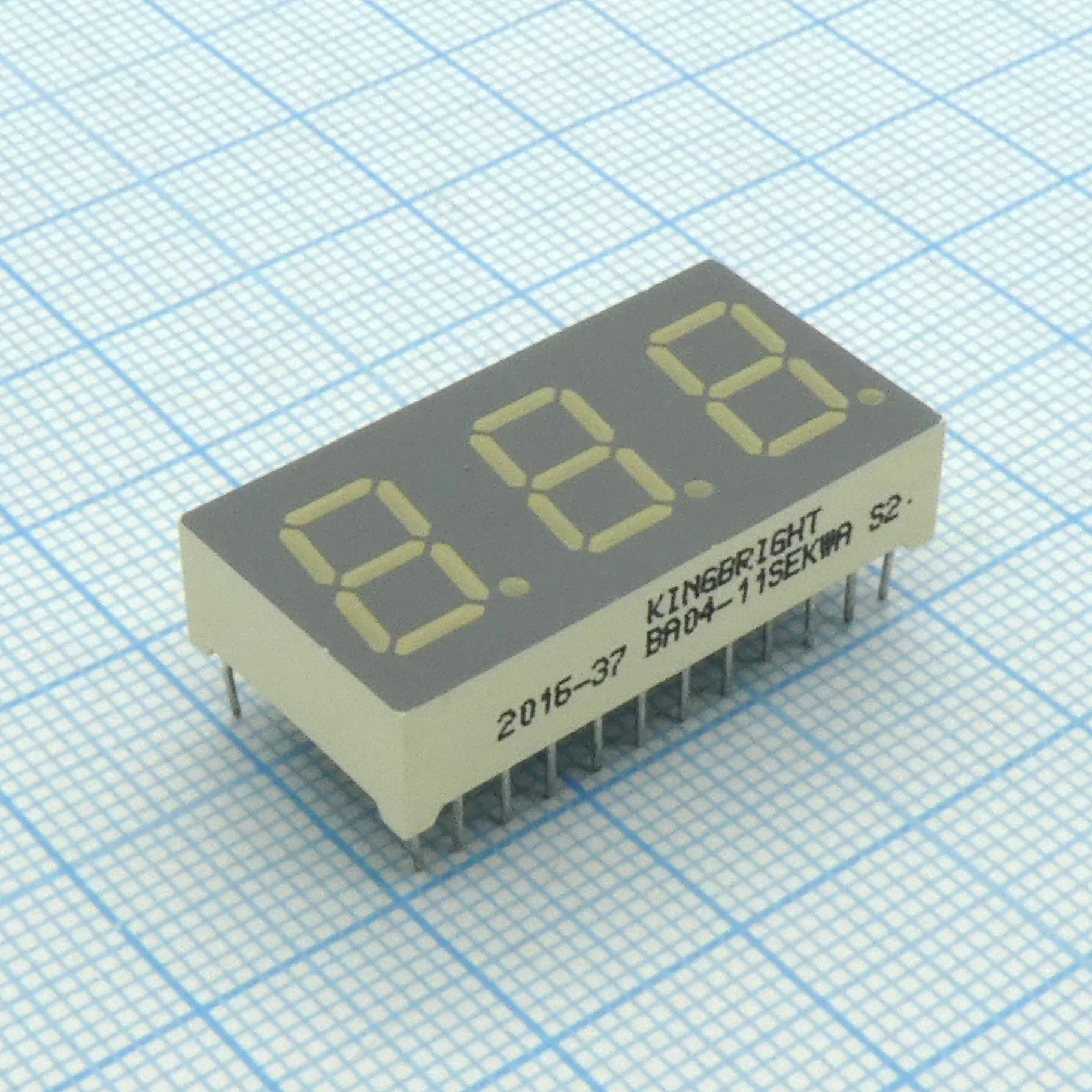 BA04-11SEKWA - 3-х разрядный индикатор/10,20мм/оранжевый/601нм/52-160мкд