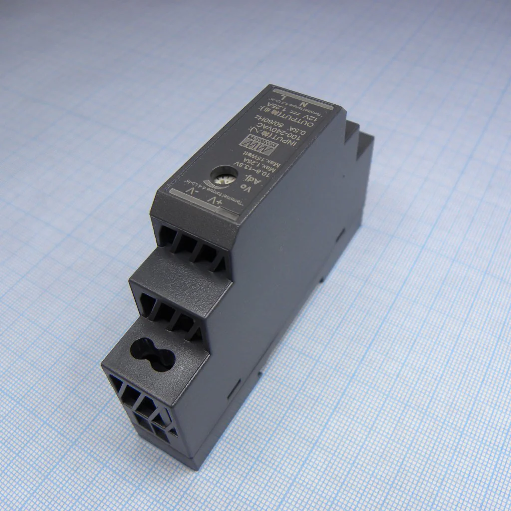 HDR-15-12 - AC-DC, 15Вт, вход 85...264 В AC 47...63Гц/120...370В DC, выход 12В/1.25А, изоляция 3000В AC, в кожухе на DIN-рейку, 17.5х90х54.5мм, -30...+70°С
