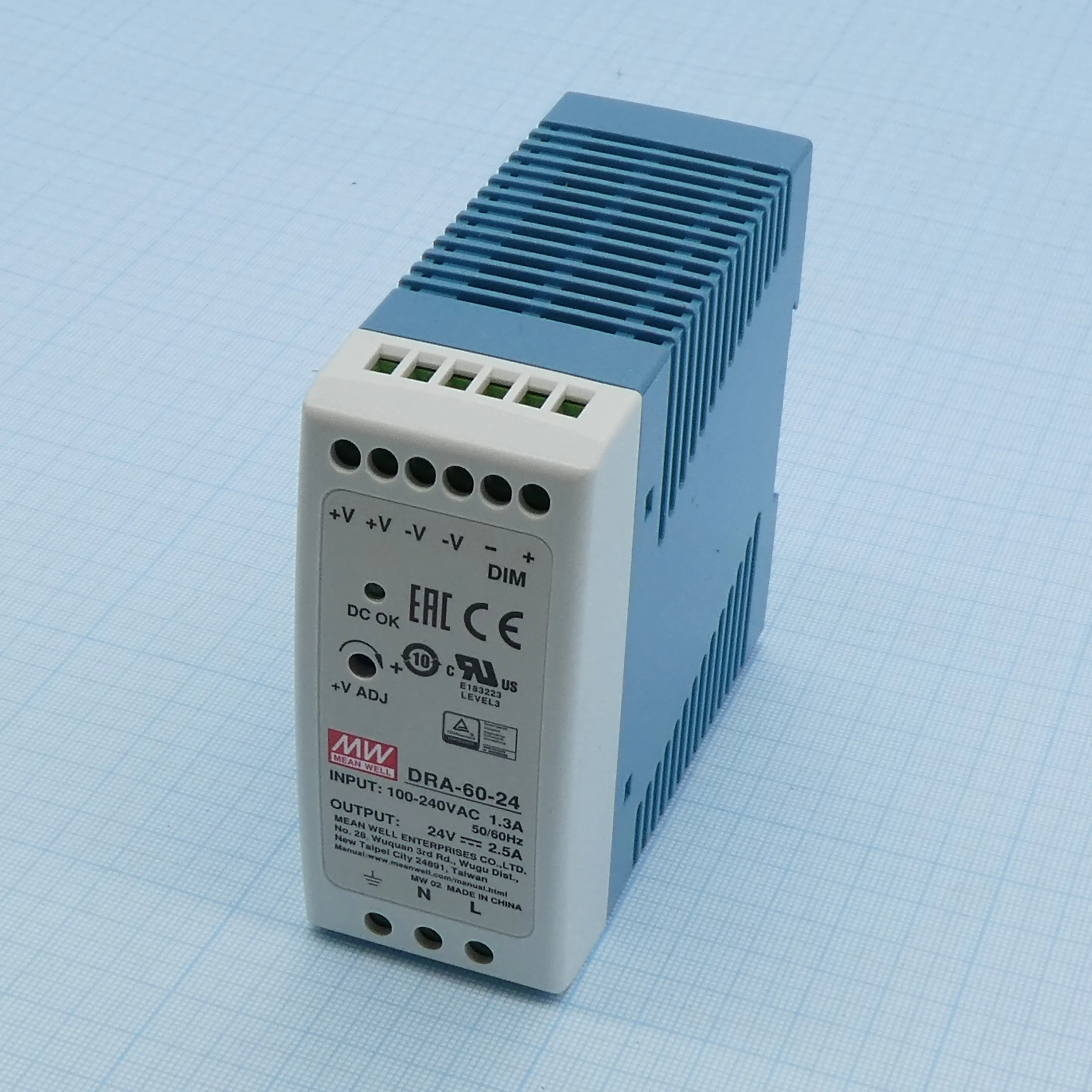 DRA-60-24 - Преобразователь AC-DC на DIN-рейку  60Вт, выход 24В/2.5A, рег. вых 24…30В, димминг 3 в 1, вход 90…264V AC, 47…63Гц /127…370В DC, изоляция 3000В AC,  40х90х100мм, -30…+70°С
