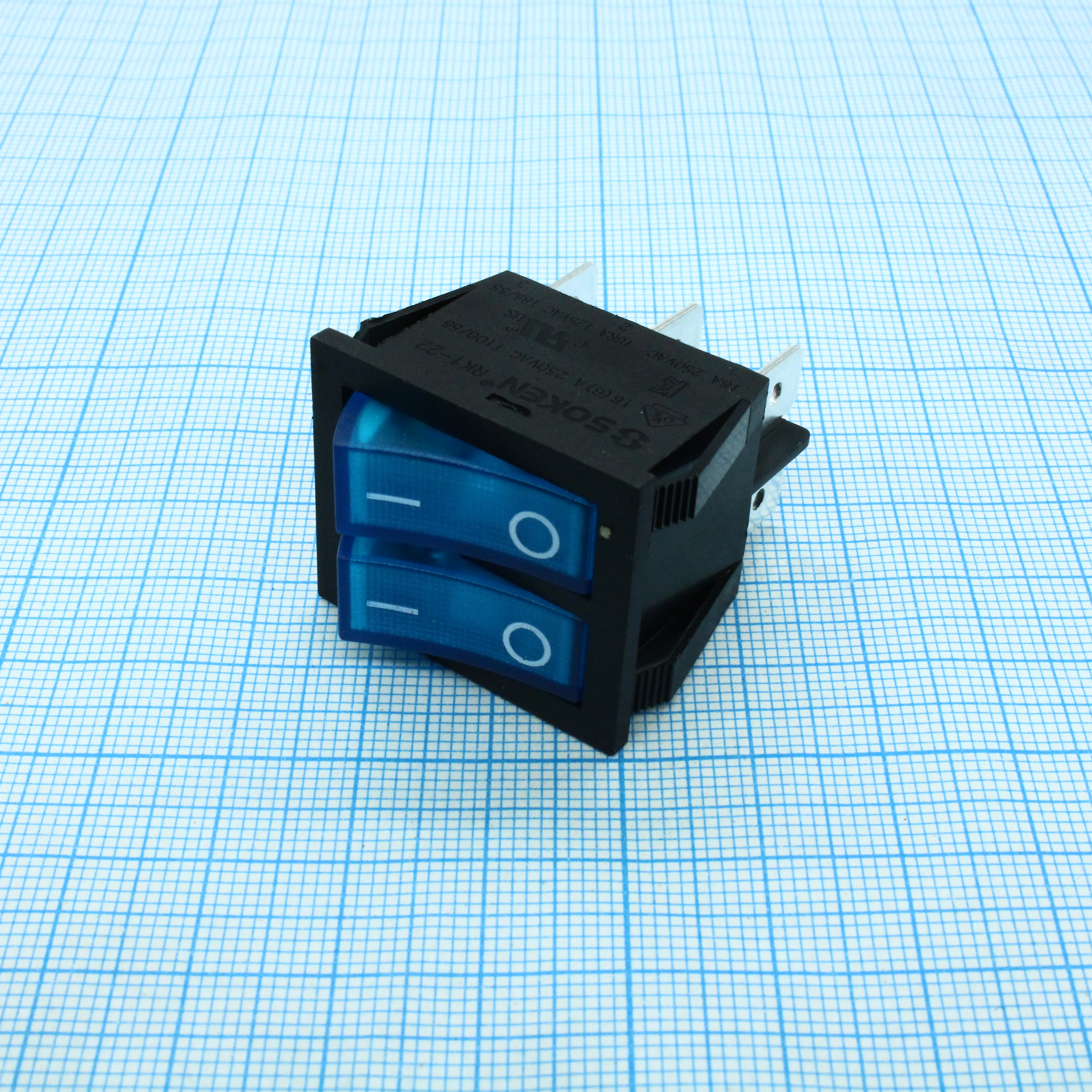 RK1-22 1X1X2N B/BL"0-" - Выключатель клавишный ON-OFF с подсветкой цвет корпуса (черный) цвет кнопки (синий)