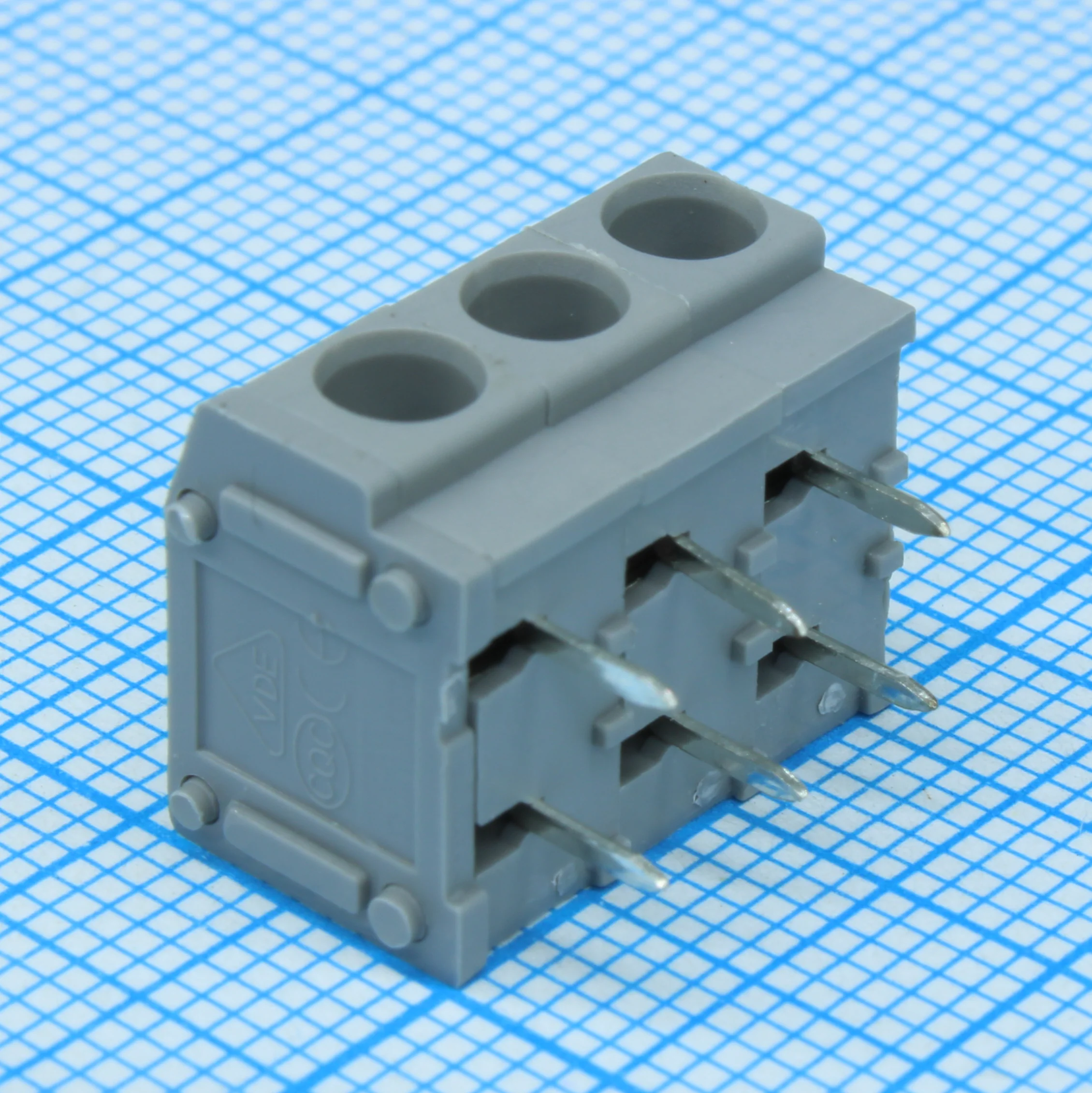 DG235W-5.0-03P-11-00A(H) - Нажимной безвинтовой клеммный блок 3 контакта. Зажим типа торцевой контакт. Серия DG235W-5.0