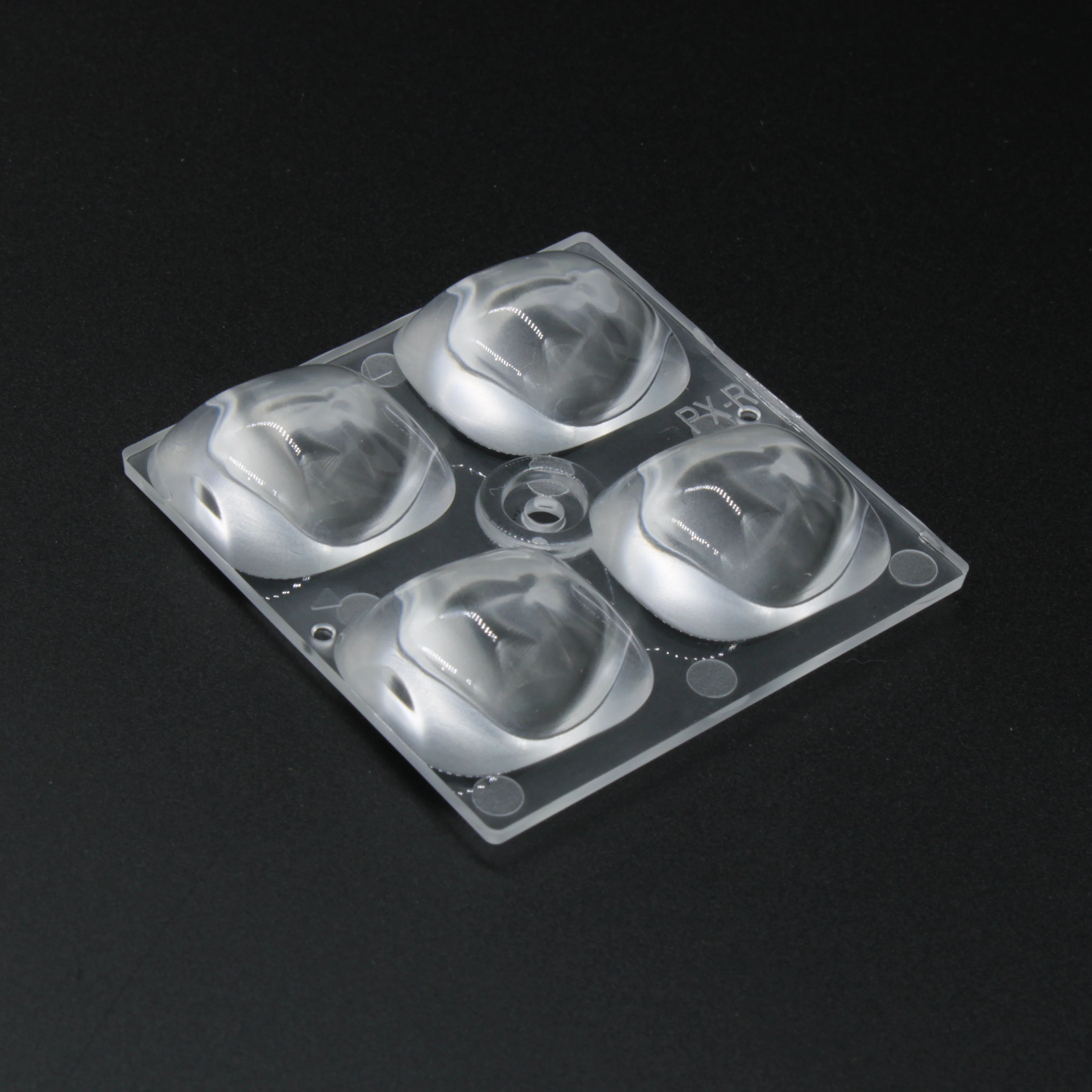 ARX50D4LED5050PX-R - Групповая квадратная линза 2x2 на 4 светодиода 5050/3030 эфф=93%   пешеходная ассиметр. диаграмма (правая сторона), 50x50mm H:9,76mm, PMMA
