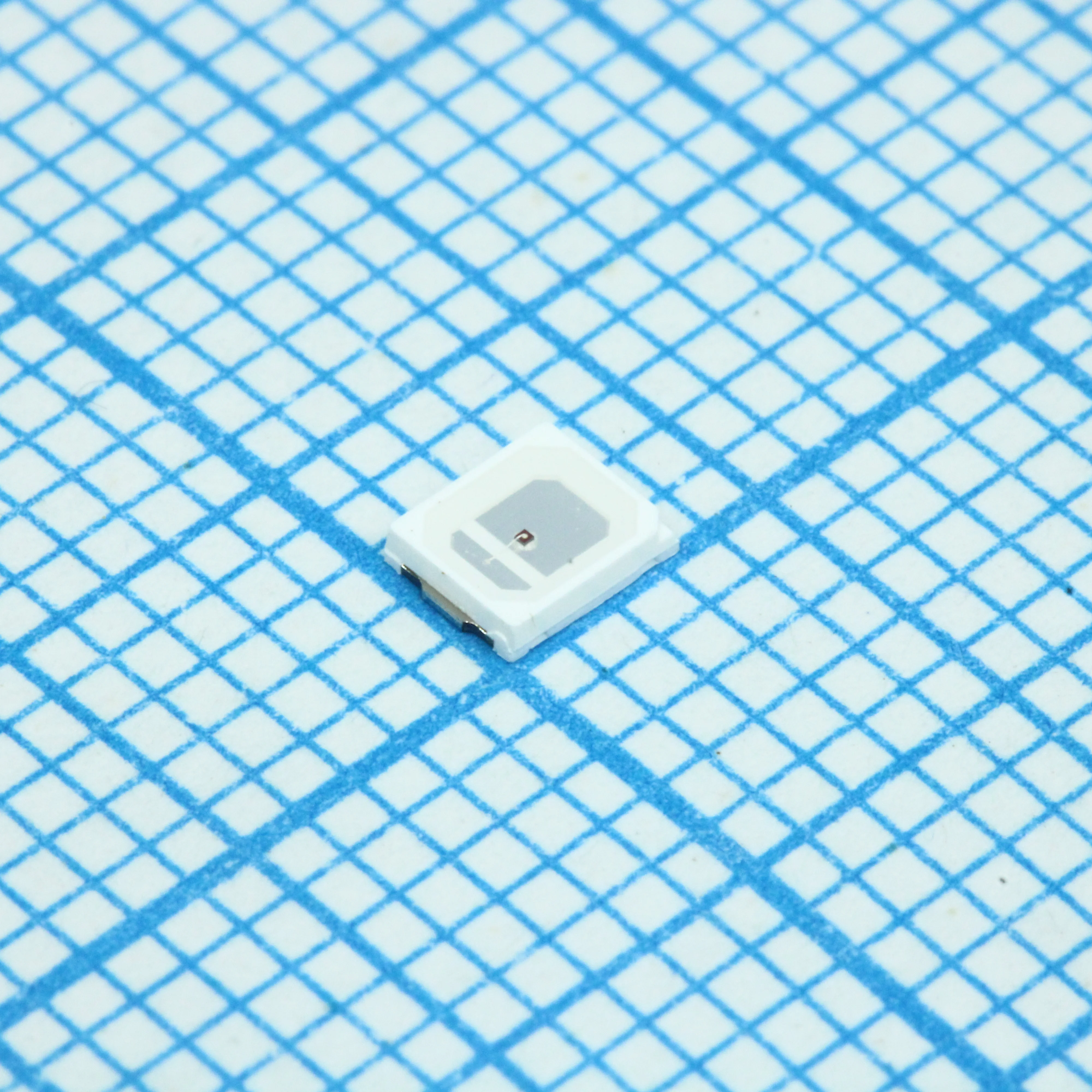 HL-A-2835S31YC-S1-08HL - Светодиод smd 2,8х3,5мм/желтый/591нм/210-270мКд при 20мА/максимальный ток 30мА/0.04Вт/1.8-2.4v/120°