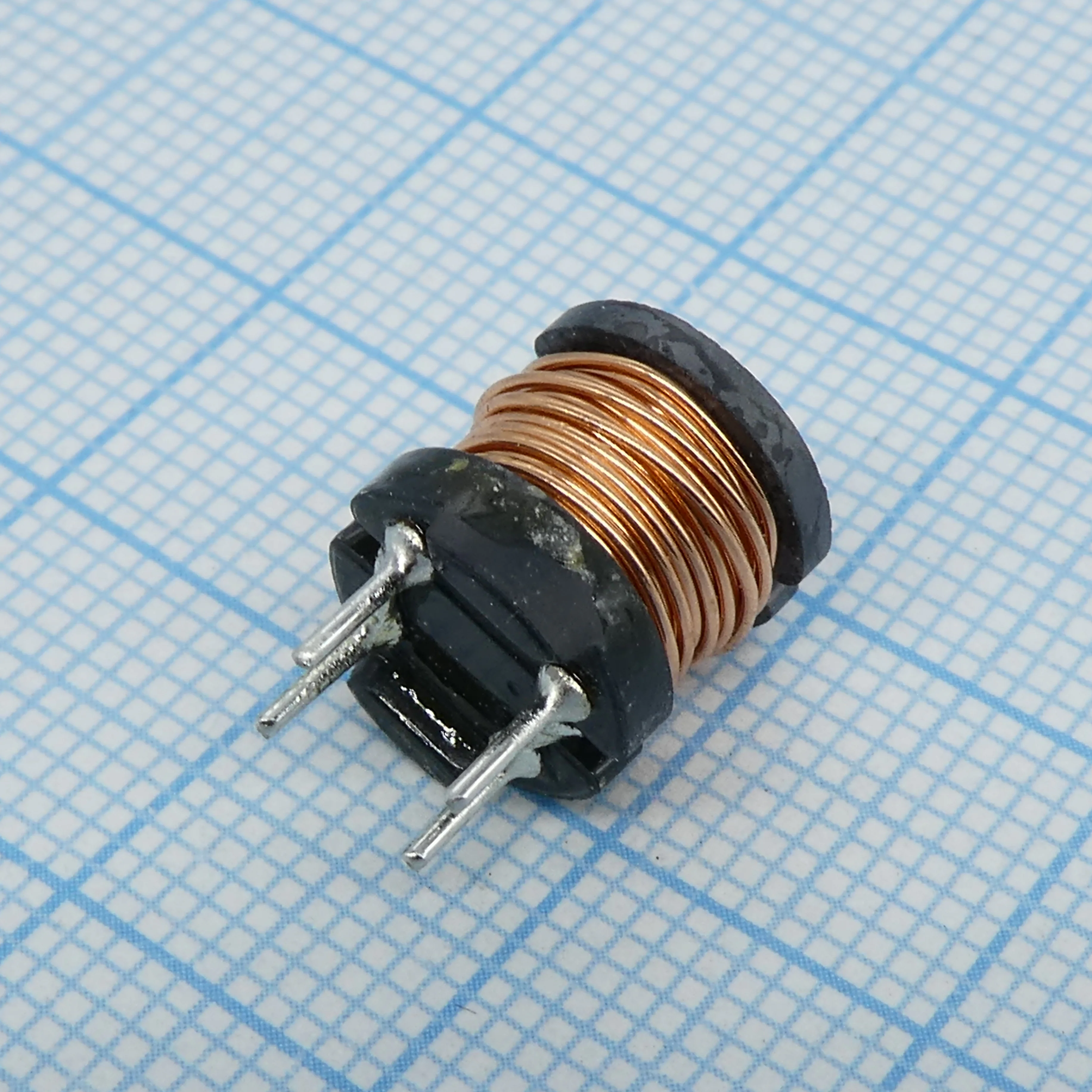 RCH110NP-330K - Силовая индуктивность 33uH ±10% 2.9A 0.055Om радиальная без магнитного экрана
