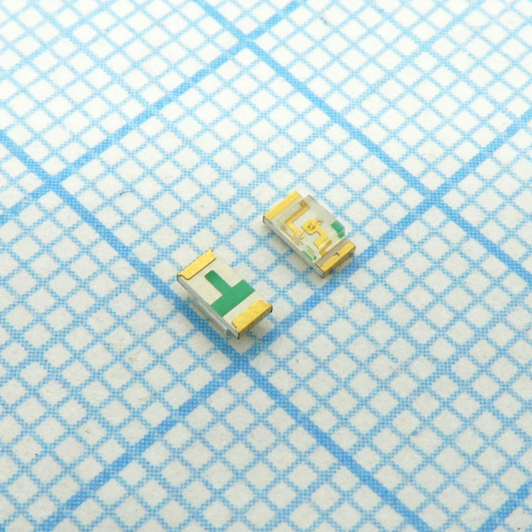 KP-3216QBC-D - Светодиод smd 3,2х1,6мм/синий/470нм/36-100мкд/прозрачный/120°