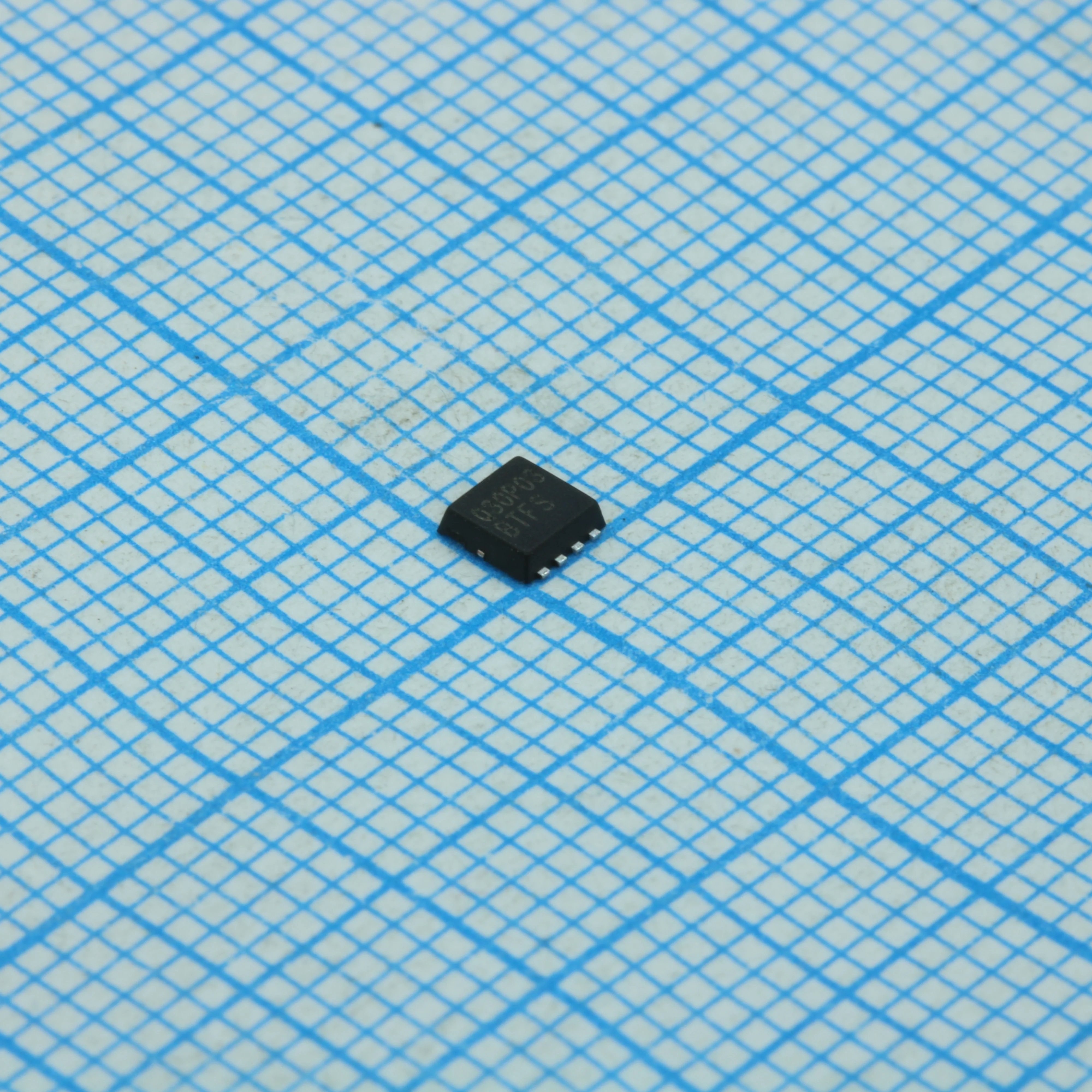 HKTQ30P03 - Транзистор полевой MOSFET P-канальный 30В 60A, 10мОм
