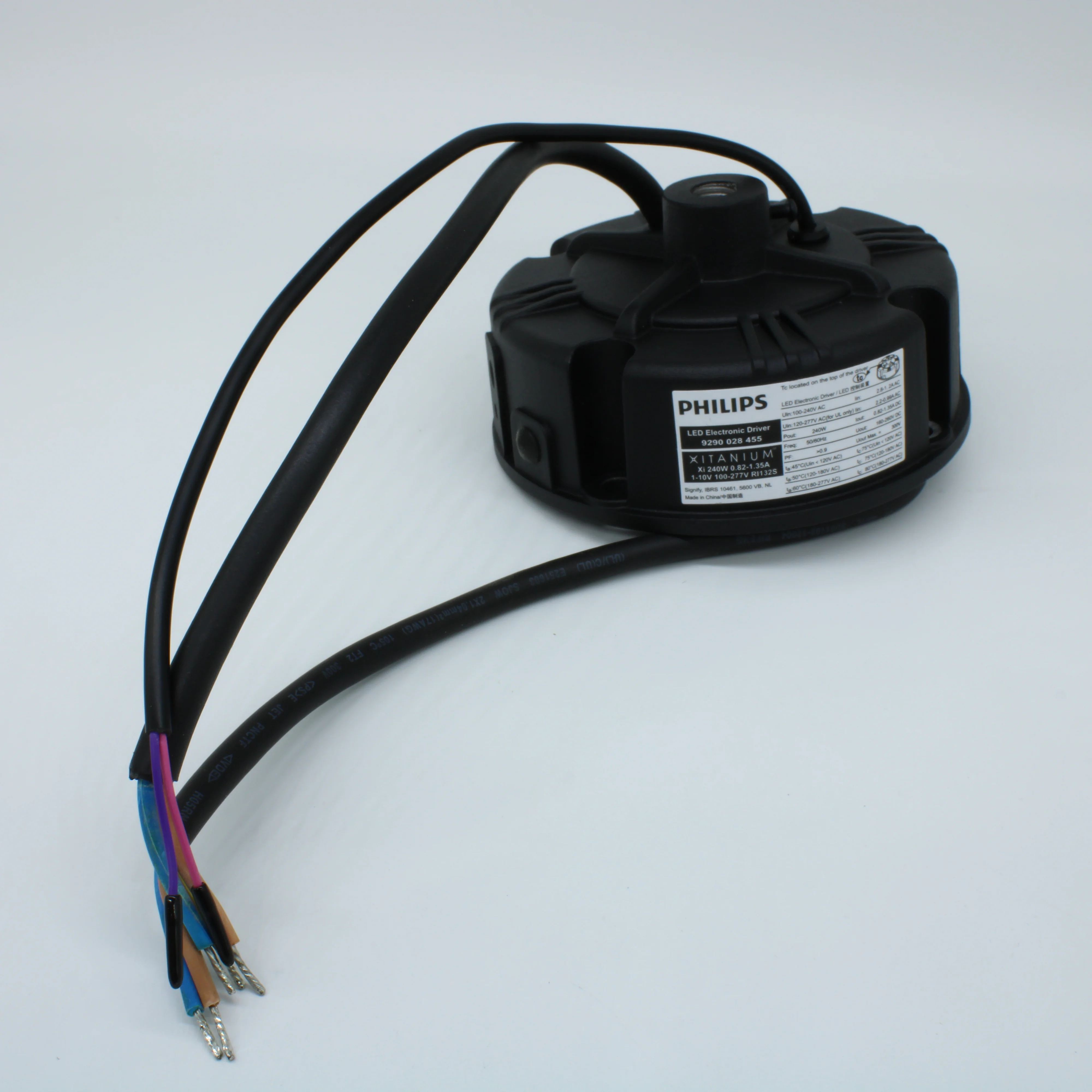 XI 240W 0.82-1.35A 1-10V 100-277V RI132S - AC-DC, 240Вт, неизолированный, стаб. по току, IP65, вход 85…305В AC, 47.5…63Гц, ККМ, выход 920 (820…1350)мА/160…260В, устойчивость 6/6кВ, в корпусе o132х66 мм, -40…+80°С (корпус), встр. потенциометр, димминг 1-10