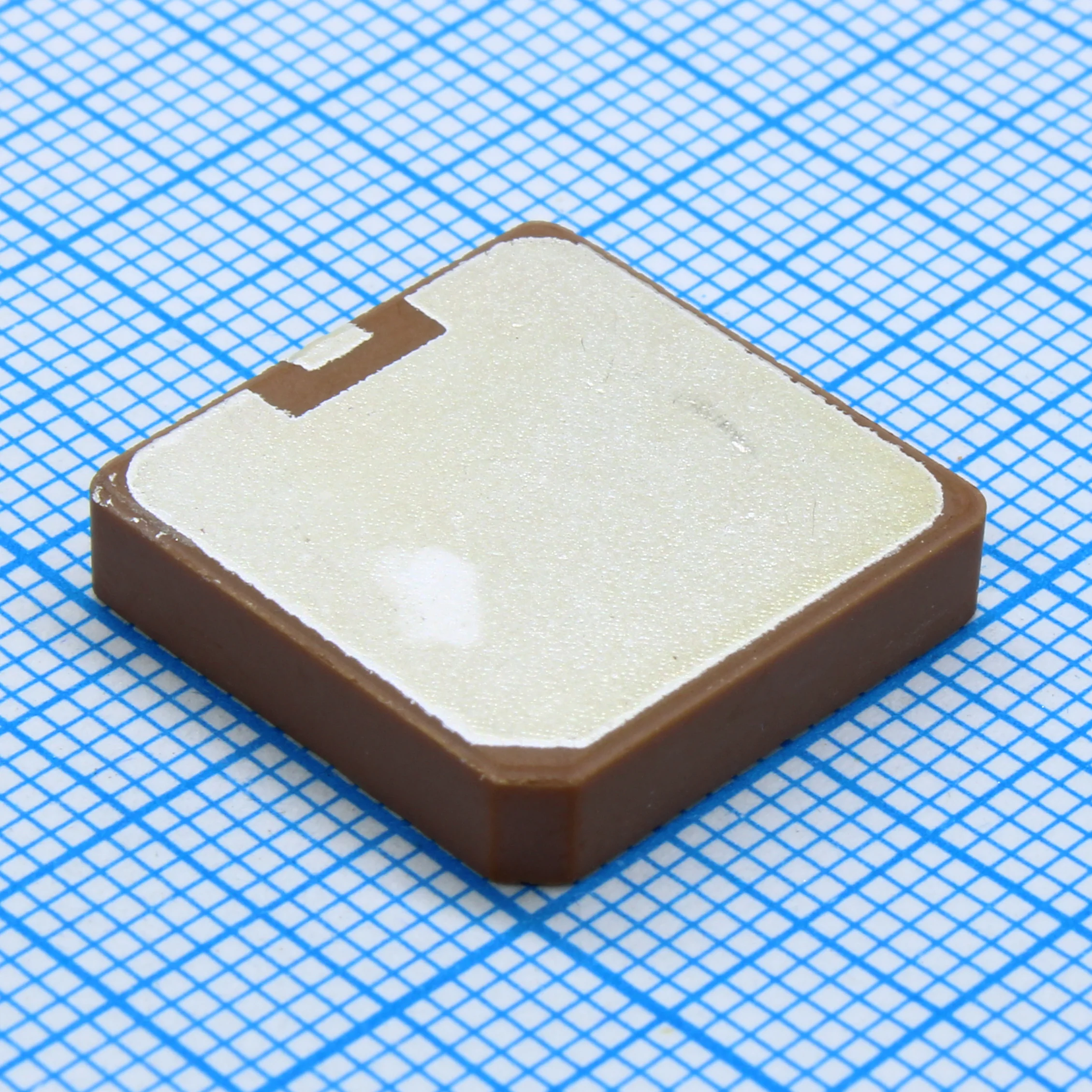 BY-GPS-GLONASS-184-SMD - Антенна GPS/GLONASS, пассивная керамическая, 3дБ, 18x18мм