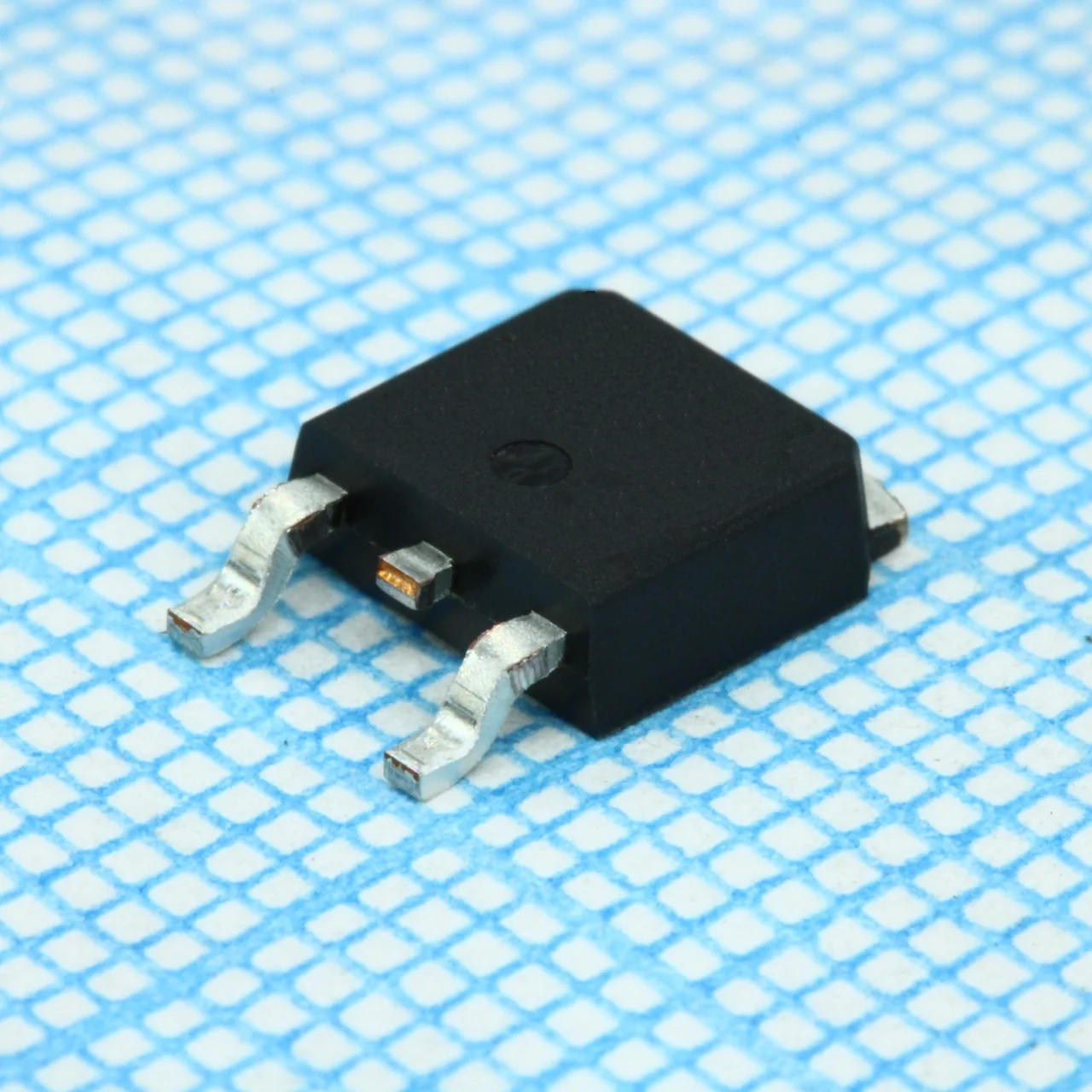 IRFR4105ZTRPBF - Транзистор полевой MOSFET N-канальный 55В 30A