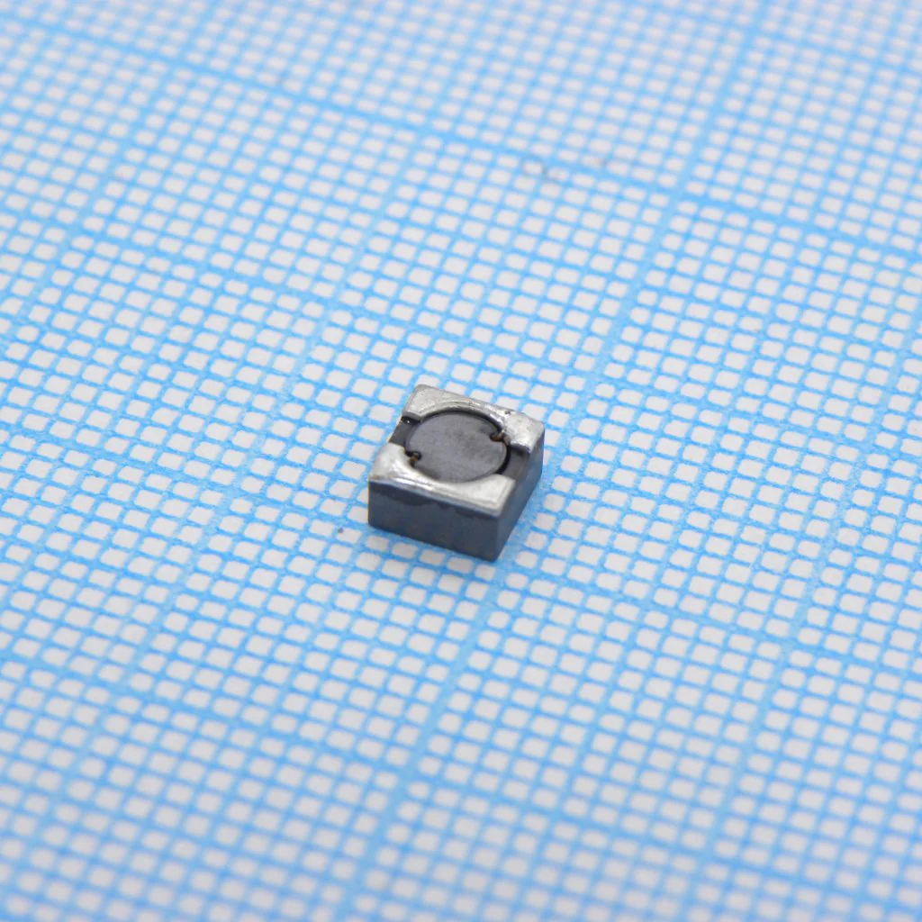 SRR4028-100Y - SMD индуктивность проволочная, на ферритовом сердечнике, экранированная 10uH 30% 100KHz 11.26Q-Factor Ferrite 1.19A 110mOhm