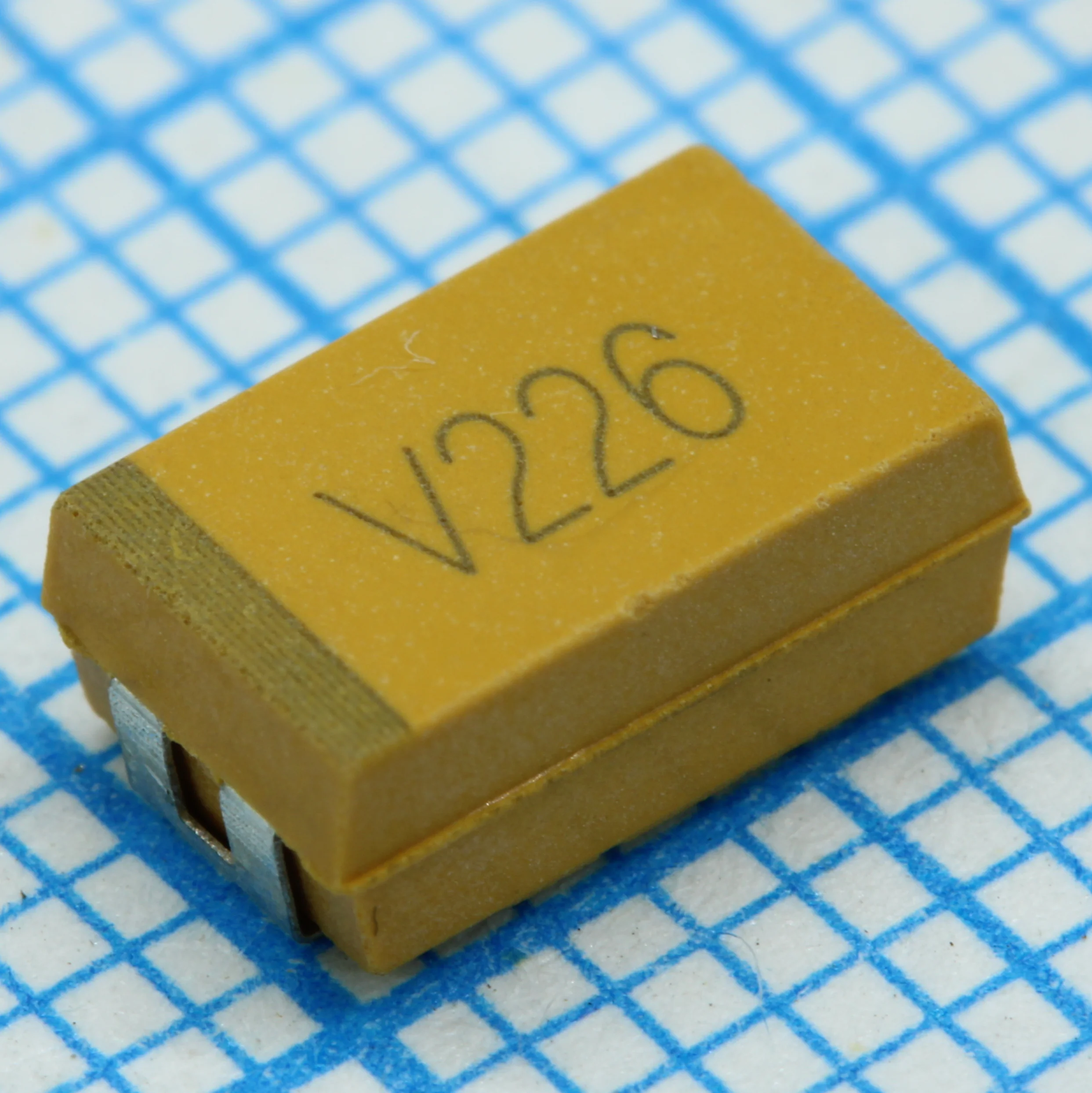 CA45-D010K227T - Конденсатор танталовый 220мкФ 10В ±10% типоразмер D SMD 7343-31