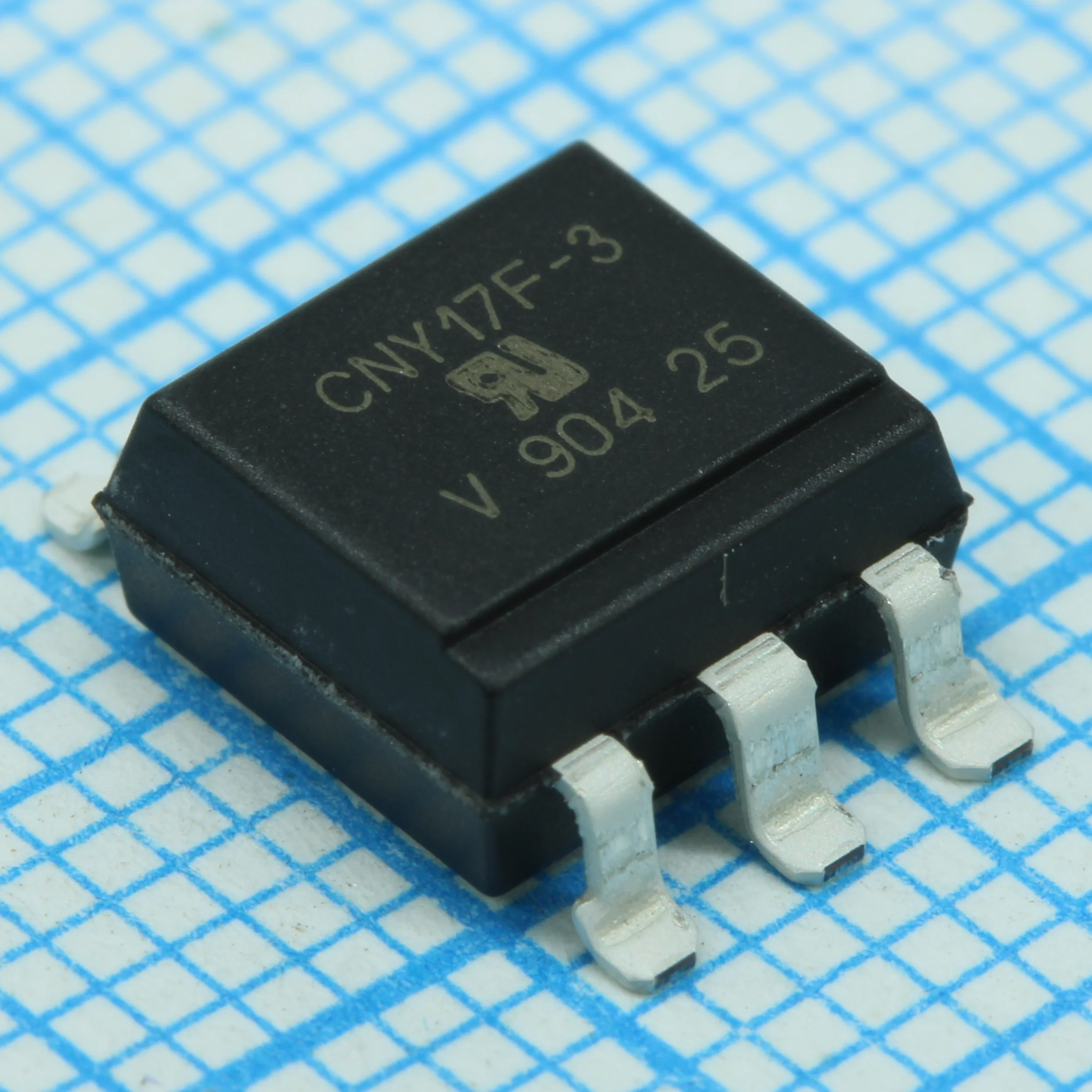 CNY17F-3X009T - Оптопара одноканальная транзисторная выход постоянного тока  6-Pin PDIP SMD лента на катушке