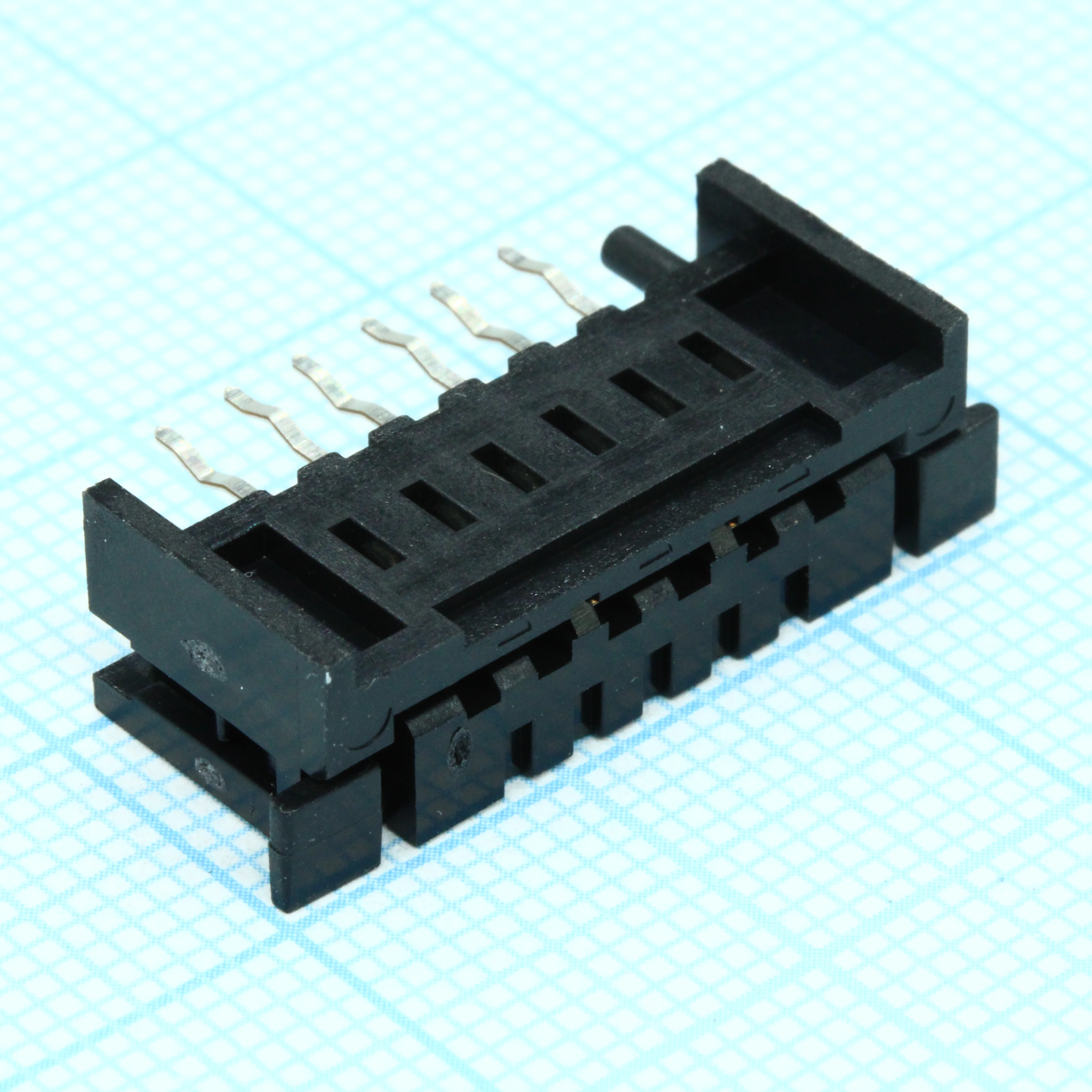06FDZ-BT(S)(LF)(SN) - Conn FPC Connector SKT 6 POS 2.54mm Solder ST Thru-Hole Box