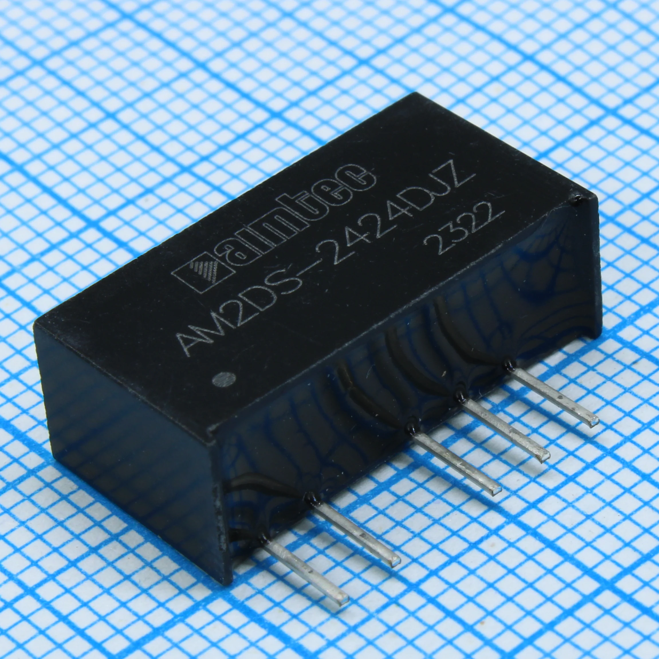 AM2DS-2424DJZ - DC/DC, 2Вт, вход 21.6…26.4В, выход ±24В/±0.004…0.042А, изоляция 1500В DC, КПД 83%, максимальная емкостная нагрузка не более ±100мкФ, SIP7, 19.65x7.05x10.16мм, -40…105°C, пластик