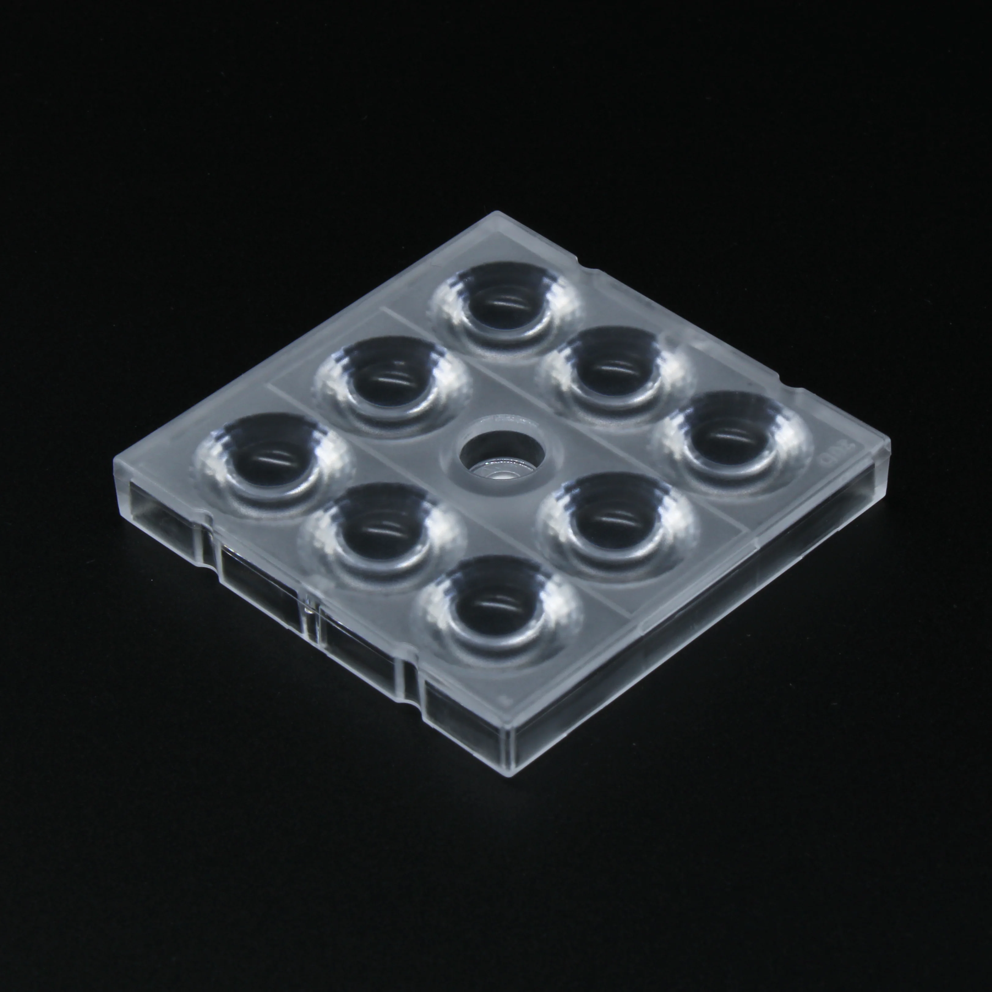 AJHB50D8LED30G - Групповая квадратная линза на 8 светодиодов 5050/3535/3030 , ~30°,  50x50mm   H:6.8mm, PC
