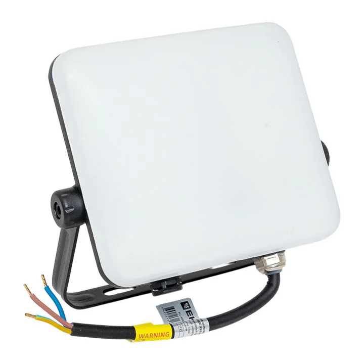 Прожектор светодиодный СДО-4003 30Вт 4000К IP65 с равномерной засветкой LUMA EKF FLL-4003-30-4000