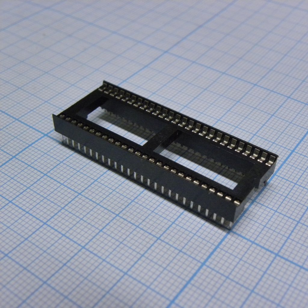 ICSS-52 (1.78mm) - DIP-панель под микросхему 52pin, шаг 1.778мм, ширина 15.24мм